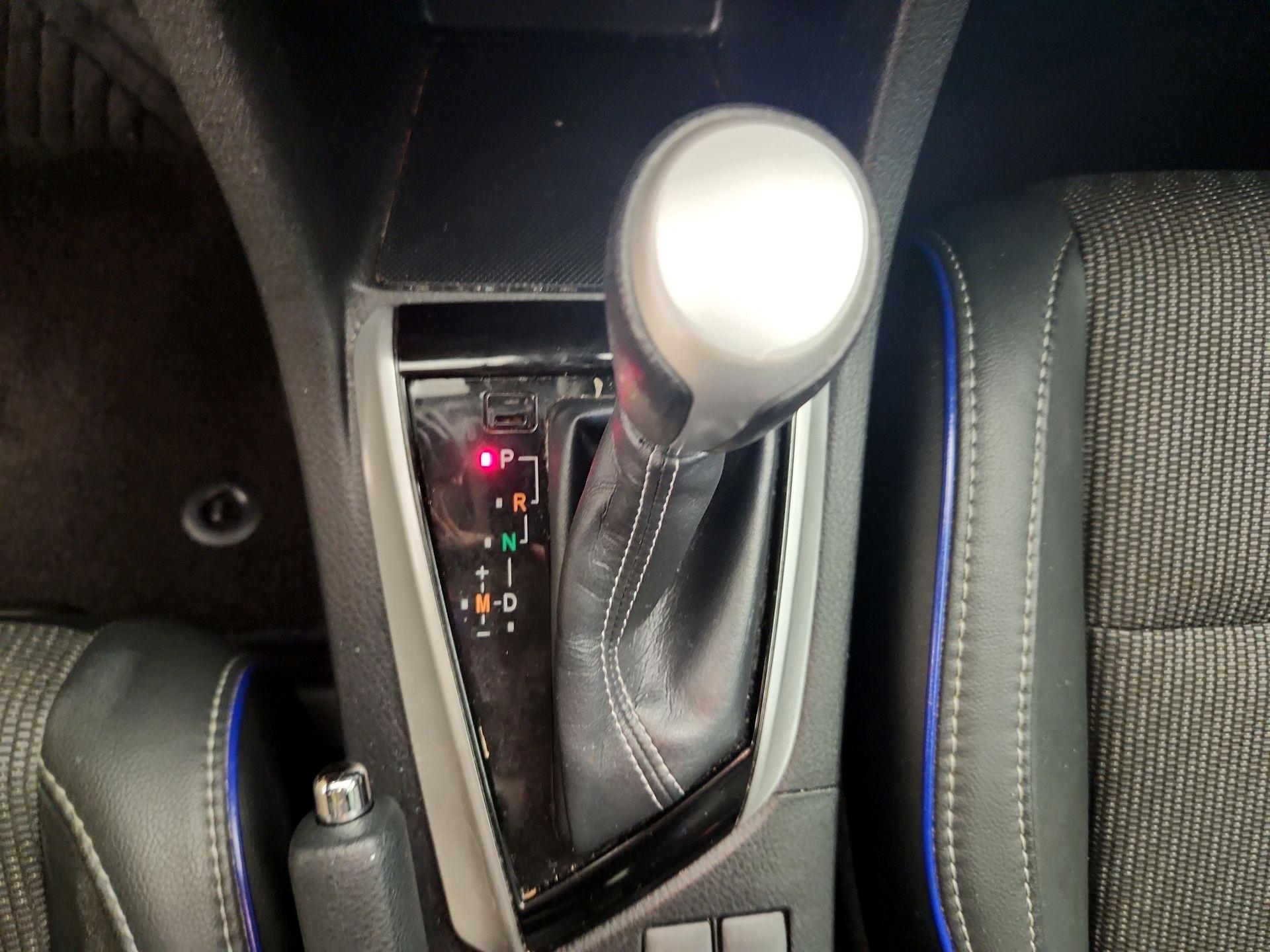 Thumbnail: 2017 Toyota Corolla - 17