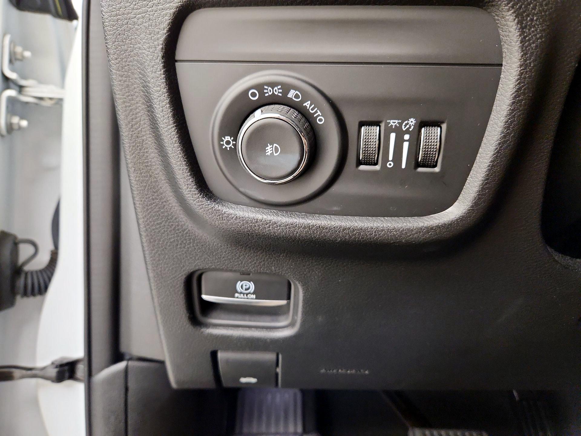 Thumbnail: 2024 Jeep Grand Cherokee - 13