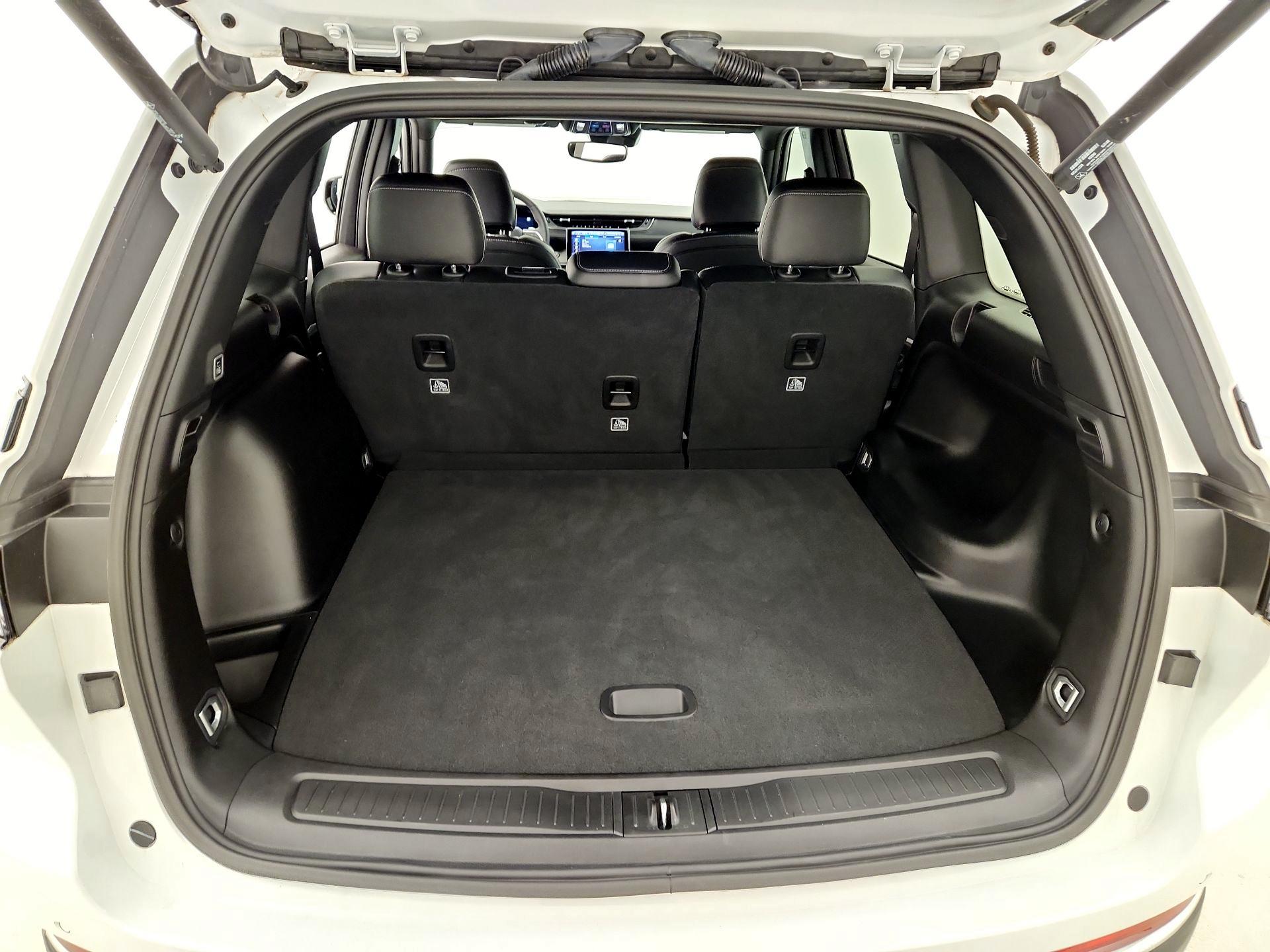 Thumbnail: 2024 Jeep Grand Cherokee - 19