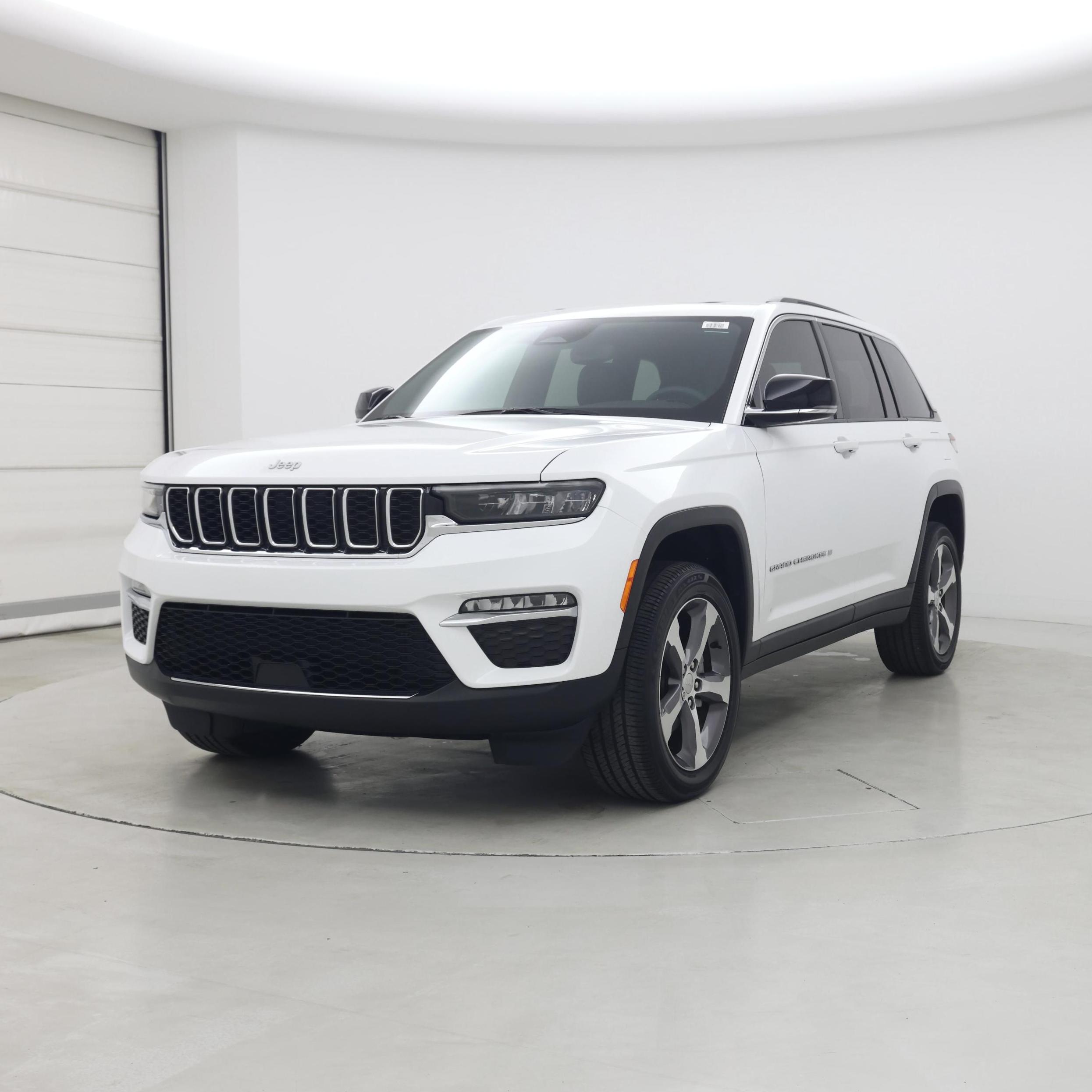 Thumbnail: 2024 Jeep Grand Cherokee - 4