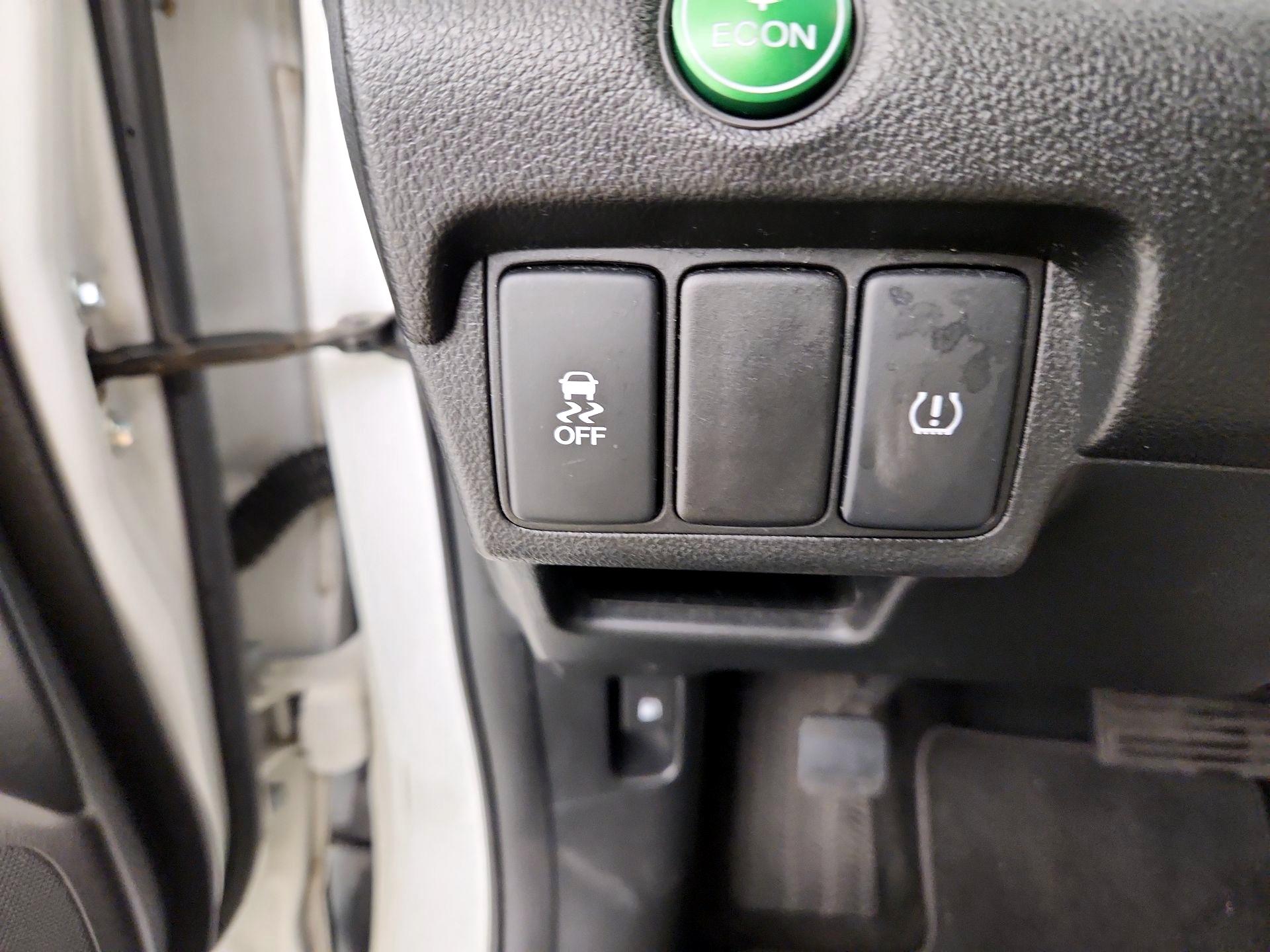 Thumbnail: 2016 Honda CR-V - 13