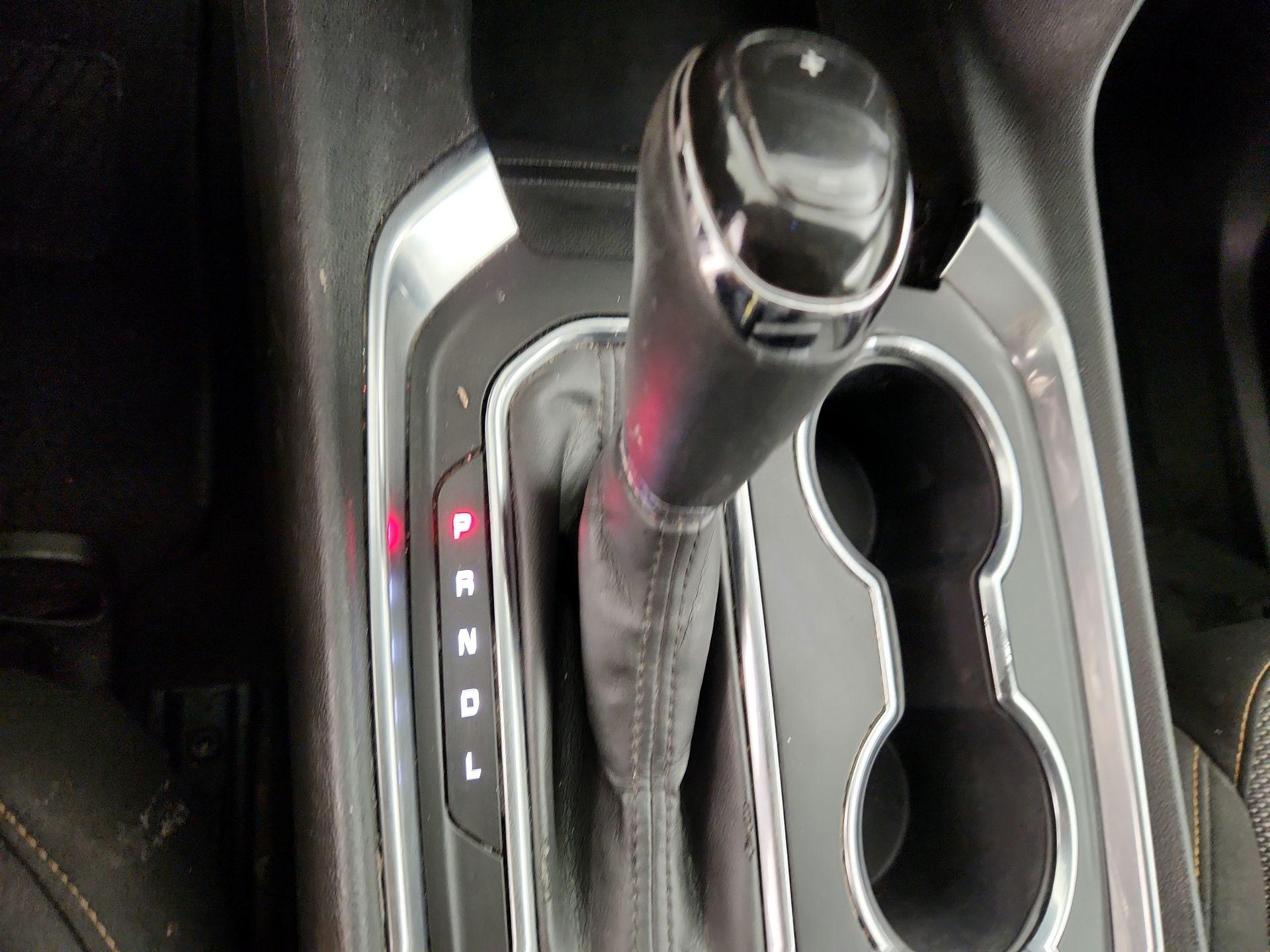 Thumbnail: 2019 Chevrolet Traverse - 17