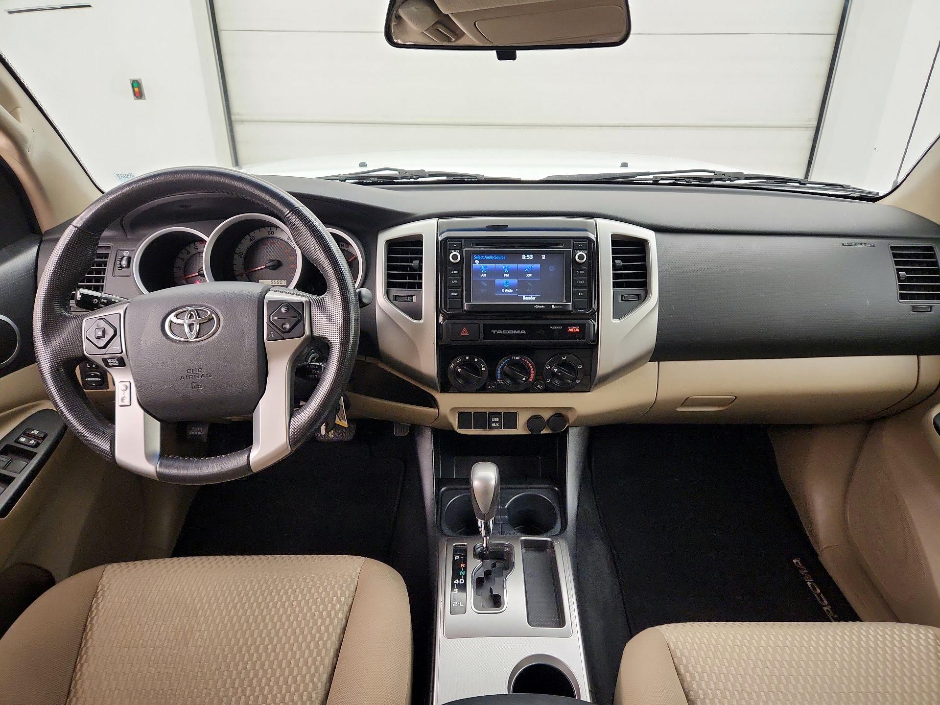 Thumbnail: 2015 Toyota Tacoma - 9