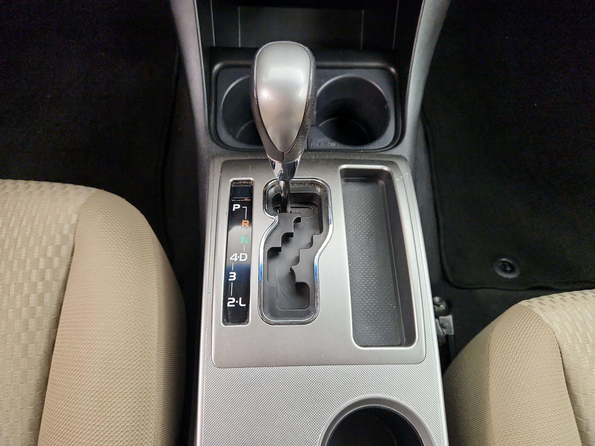 Thumbnail: 2015 Toyota Tacoma - 17