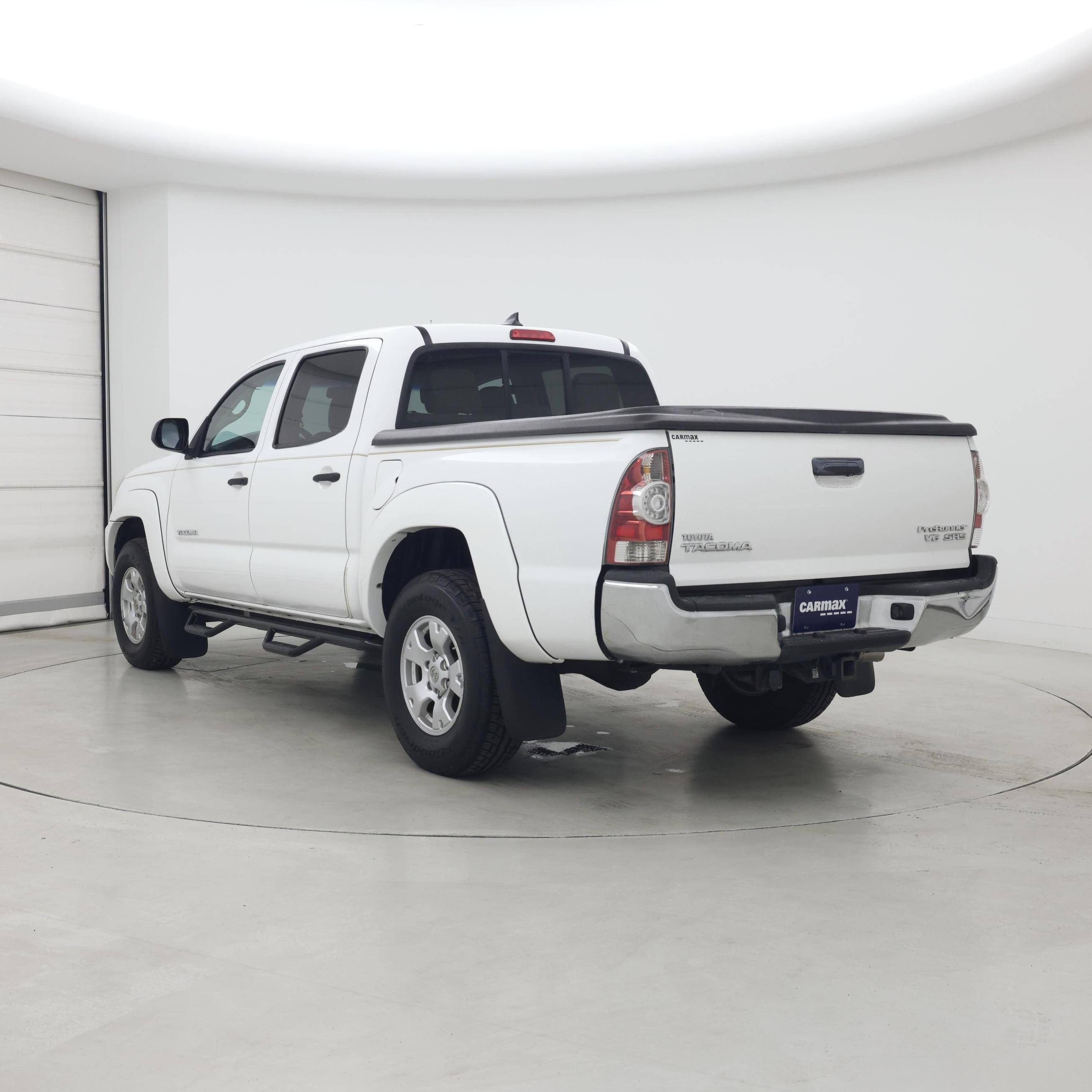 Thumbnail: 2015 Toyota Tacoma - 2