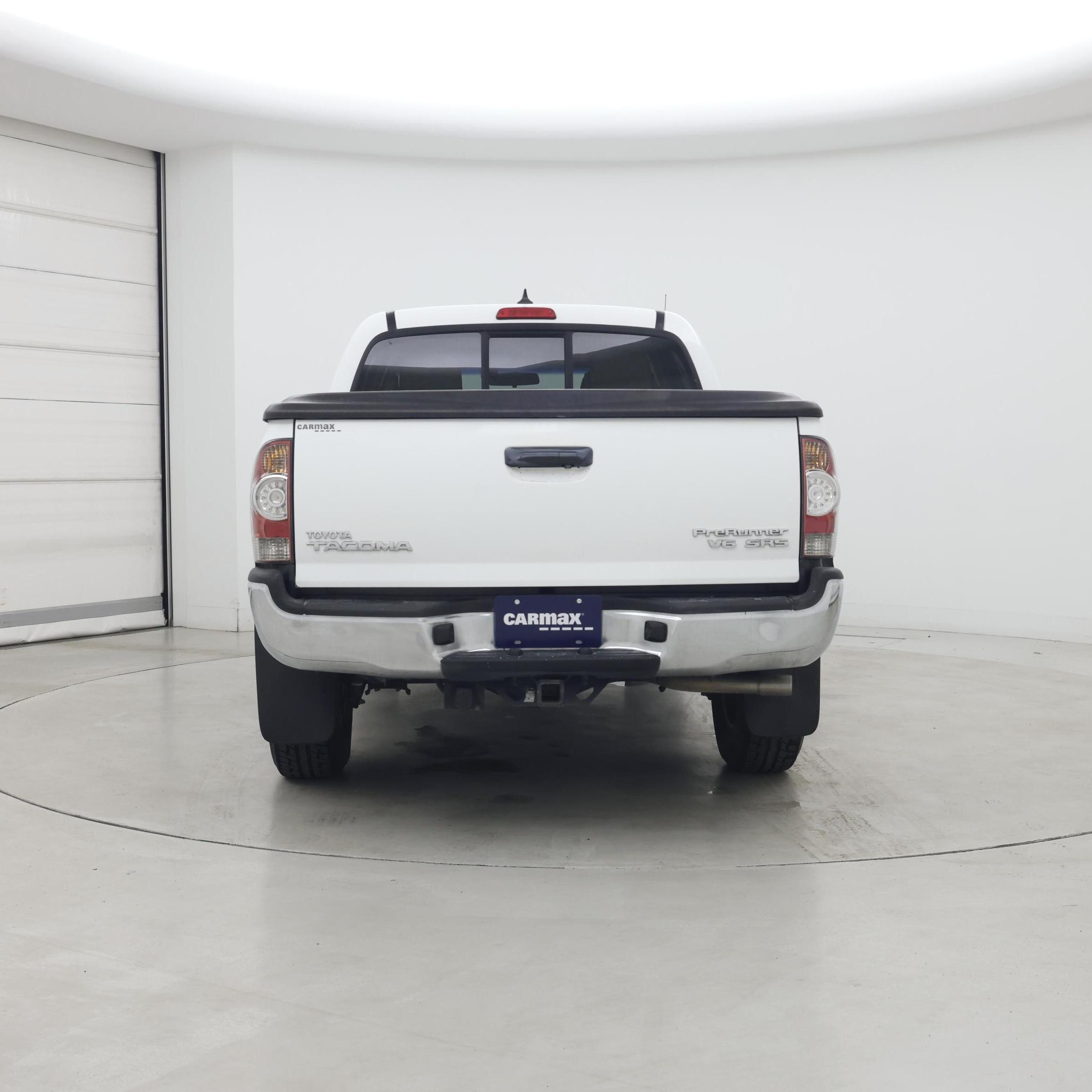 Thumbnail: 2015 Toyota Tacoma - 6