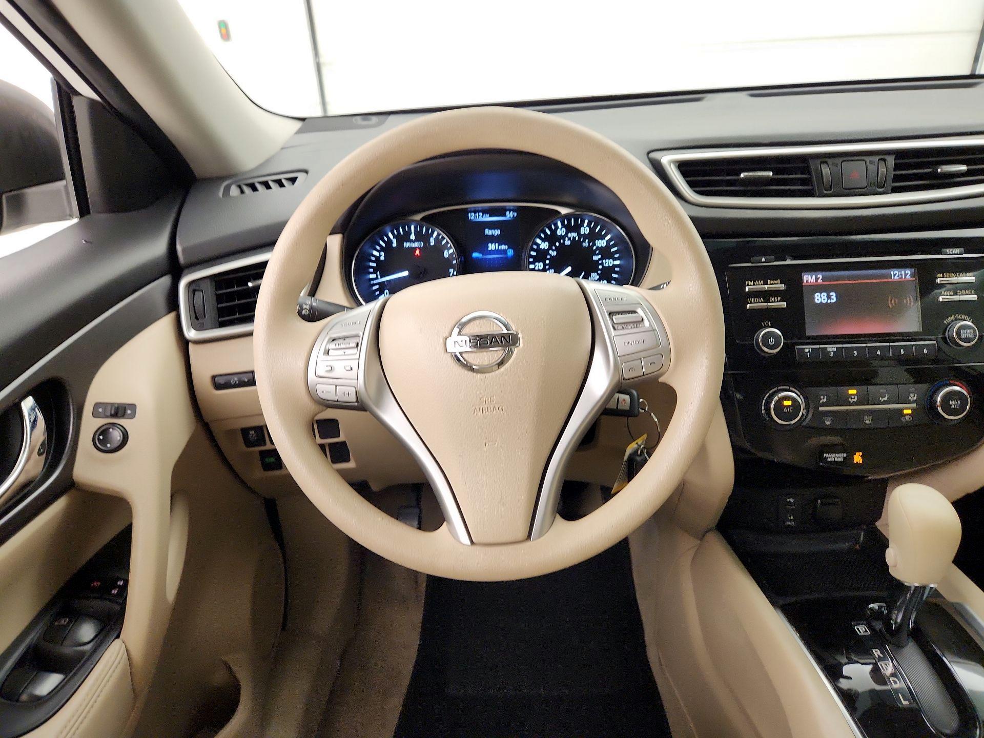 Thumbnail: 2015 Nissan Rogue - 10