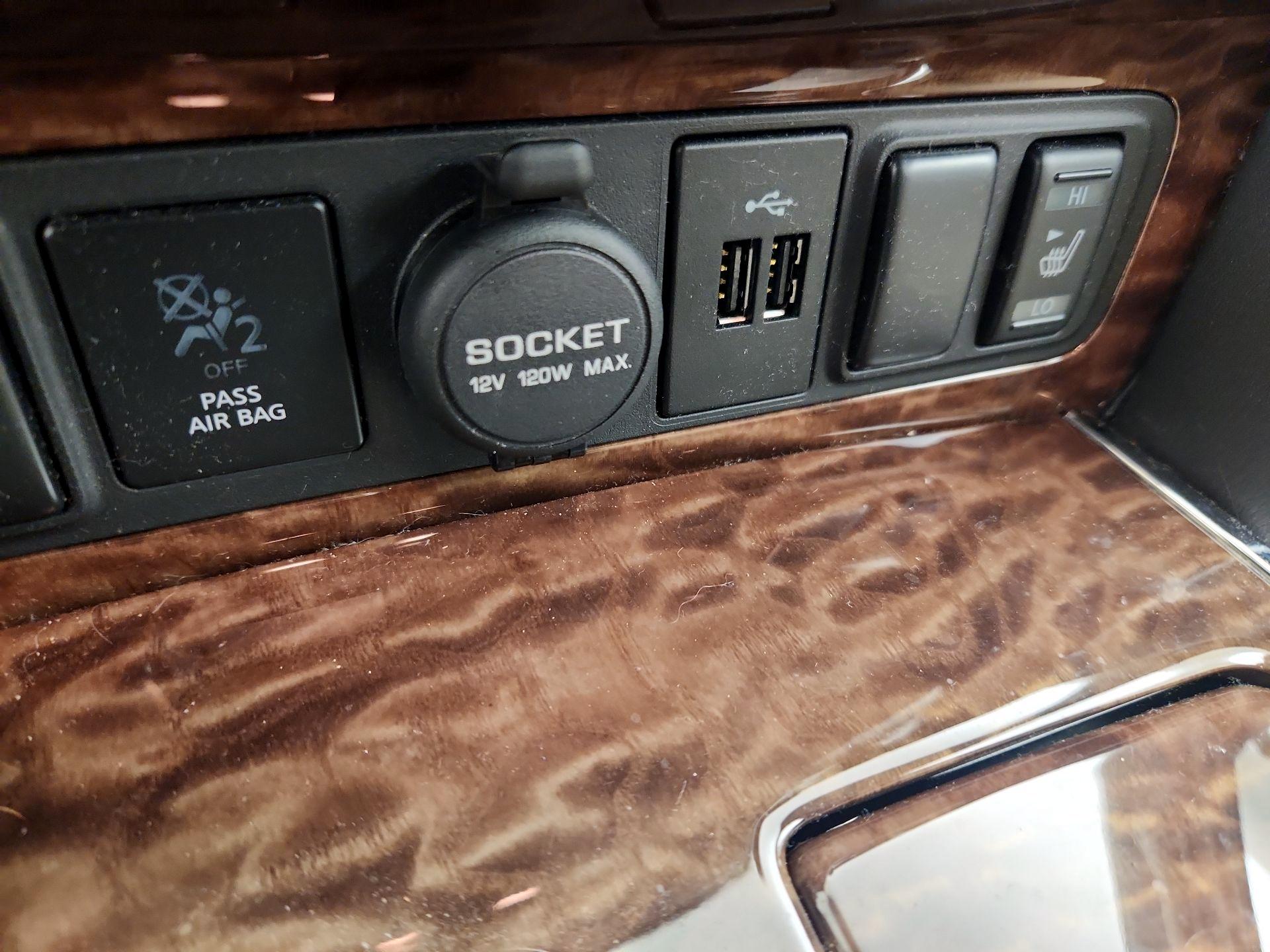 Thumbnail: 2018 Nissan Armada - 19