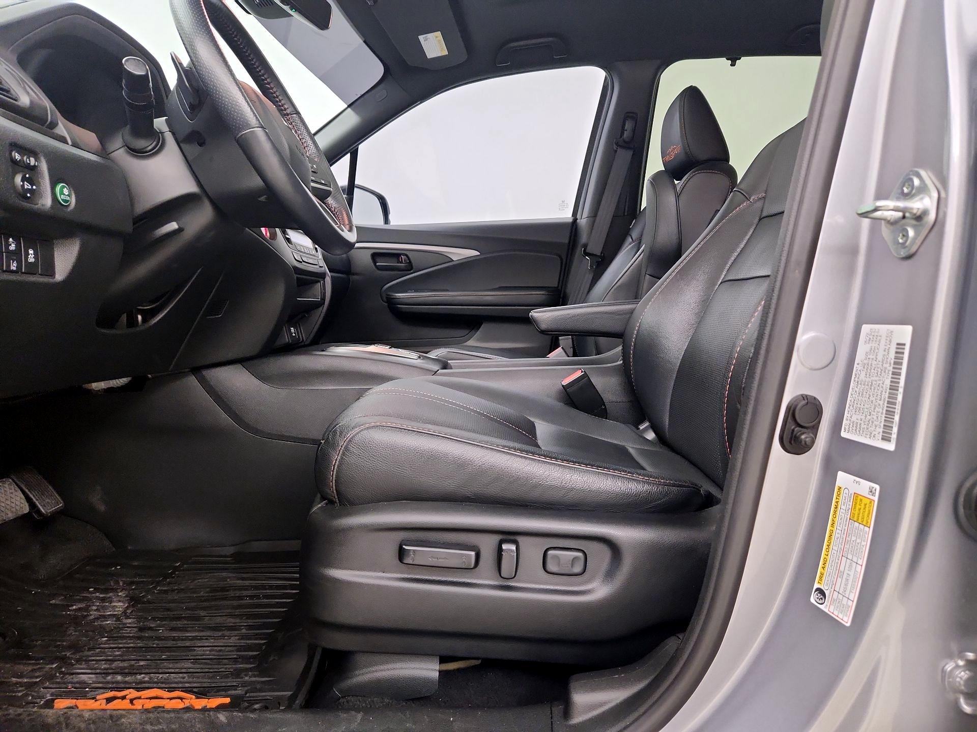 Thumbnail: 2021 Chevrolet Silverado 3500 - 11