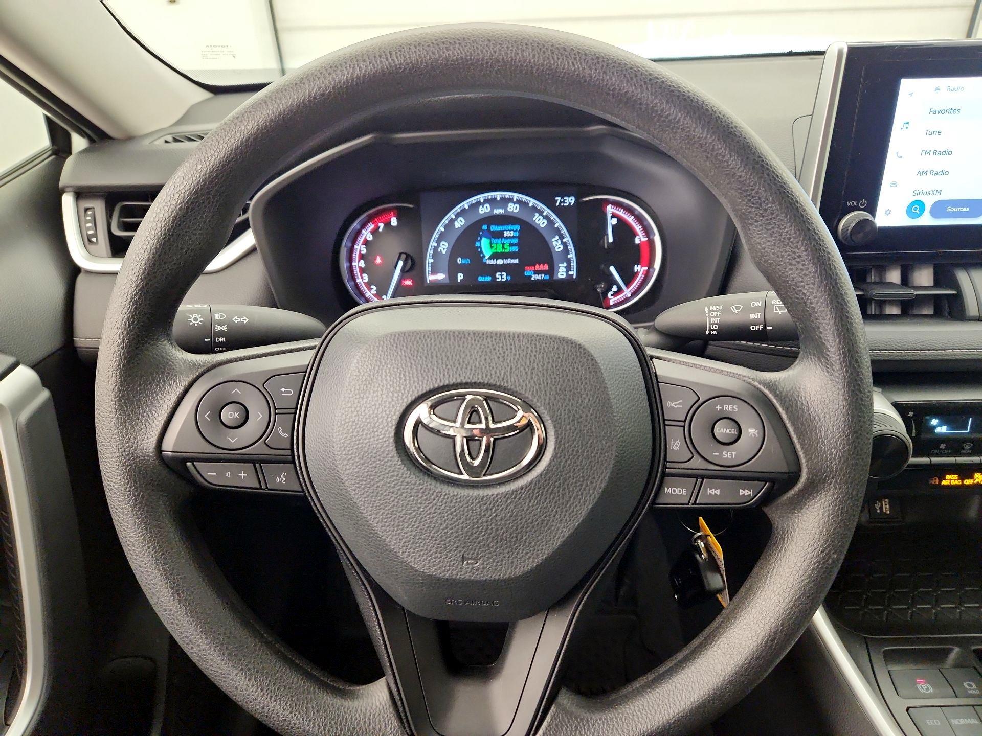 Thumbnail: 2023 Toyota RAV4 - 10