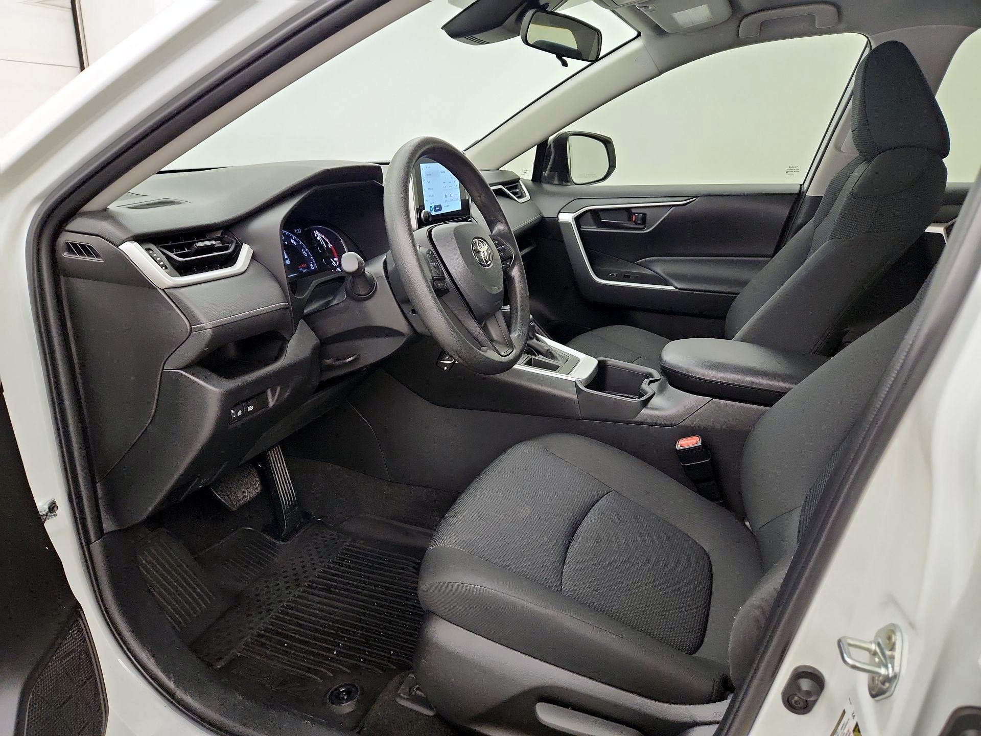 Thumbnail: 2023 Toyota RAV4 - 11