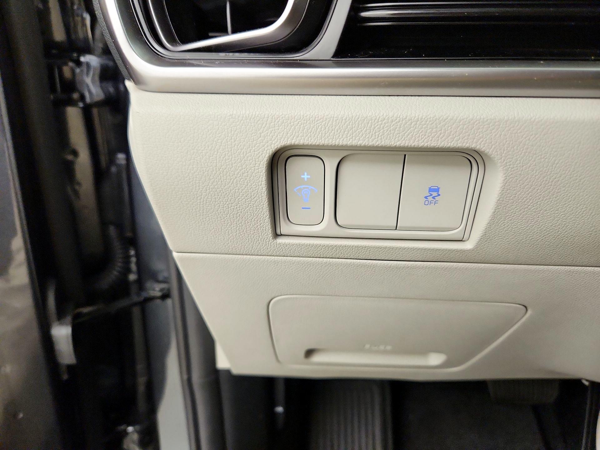 Thumbnail: 2024 Kia Sorento - 13