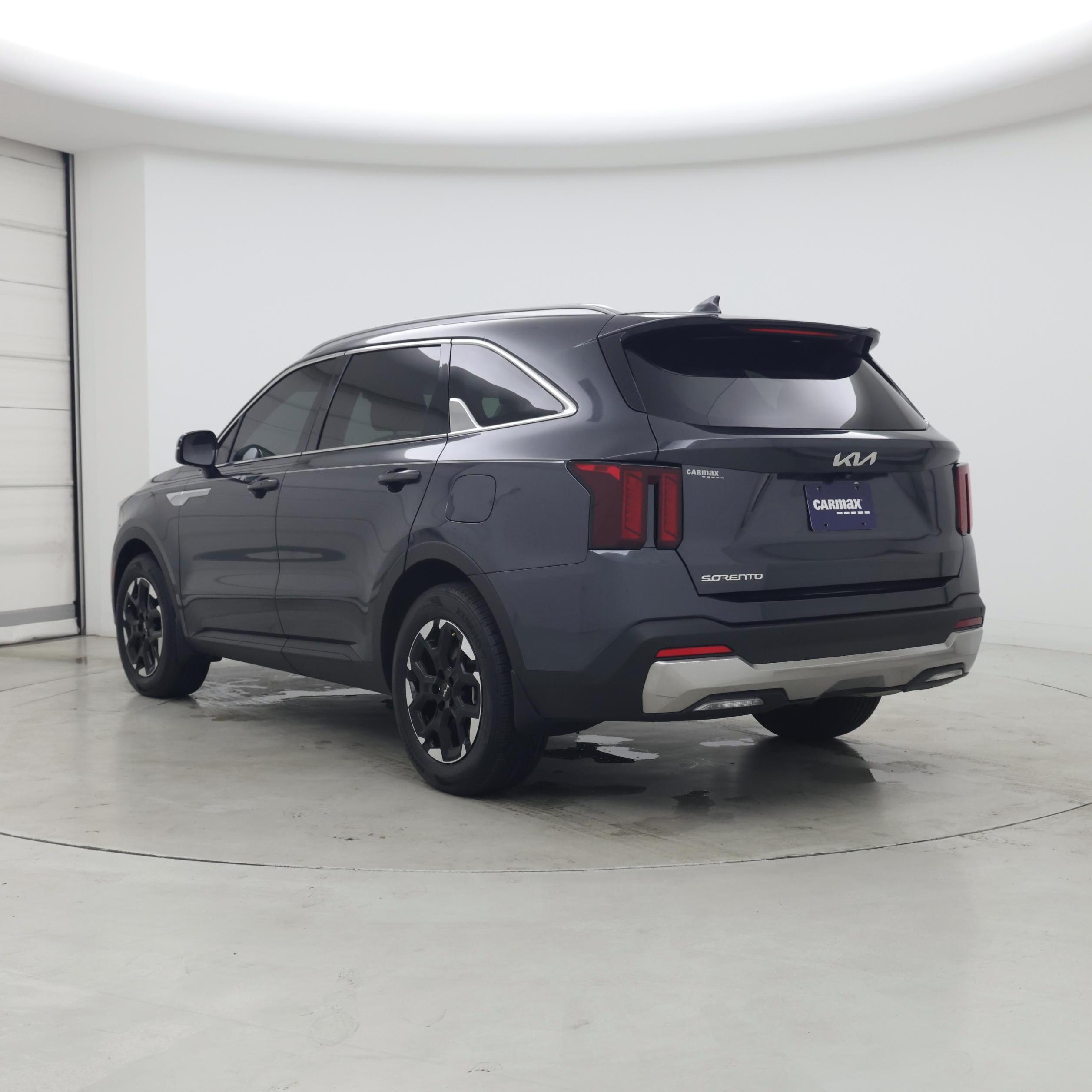 Thumbnail: 2024 Kia Sorento - 2