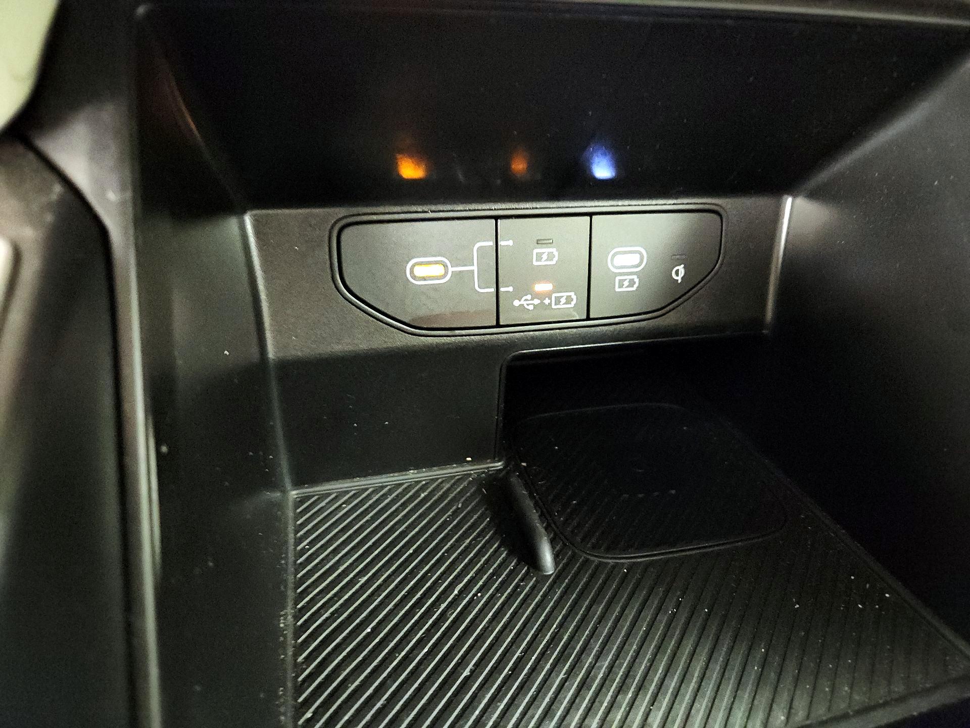 Thumbnail: 2024 Kia Sorento - 19