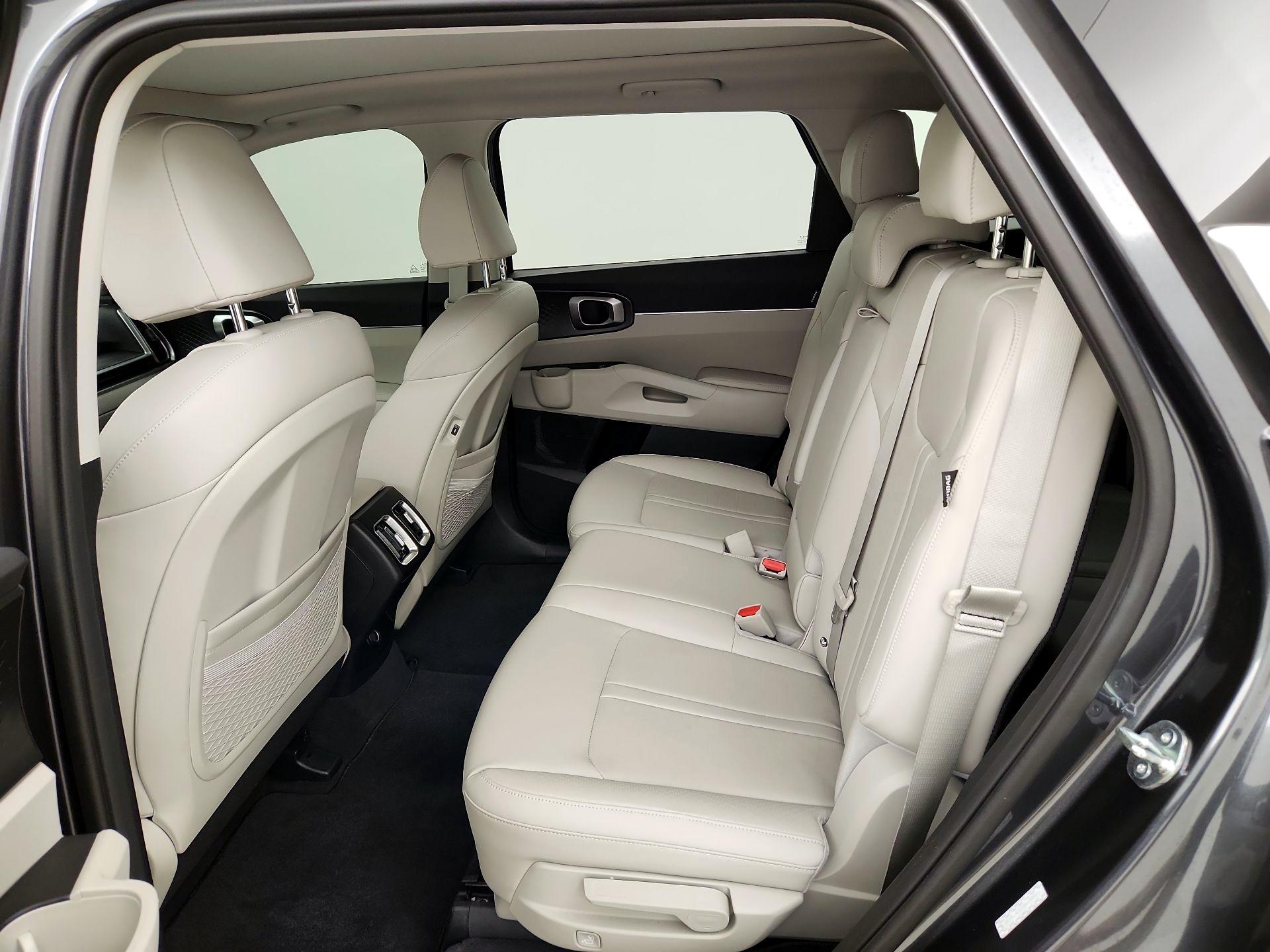 Thumbnail: 2024 Kia Sorento - 20