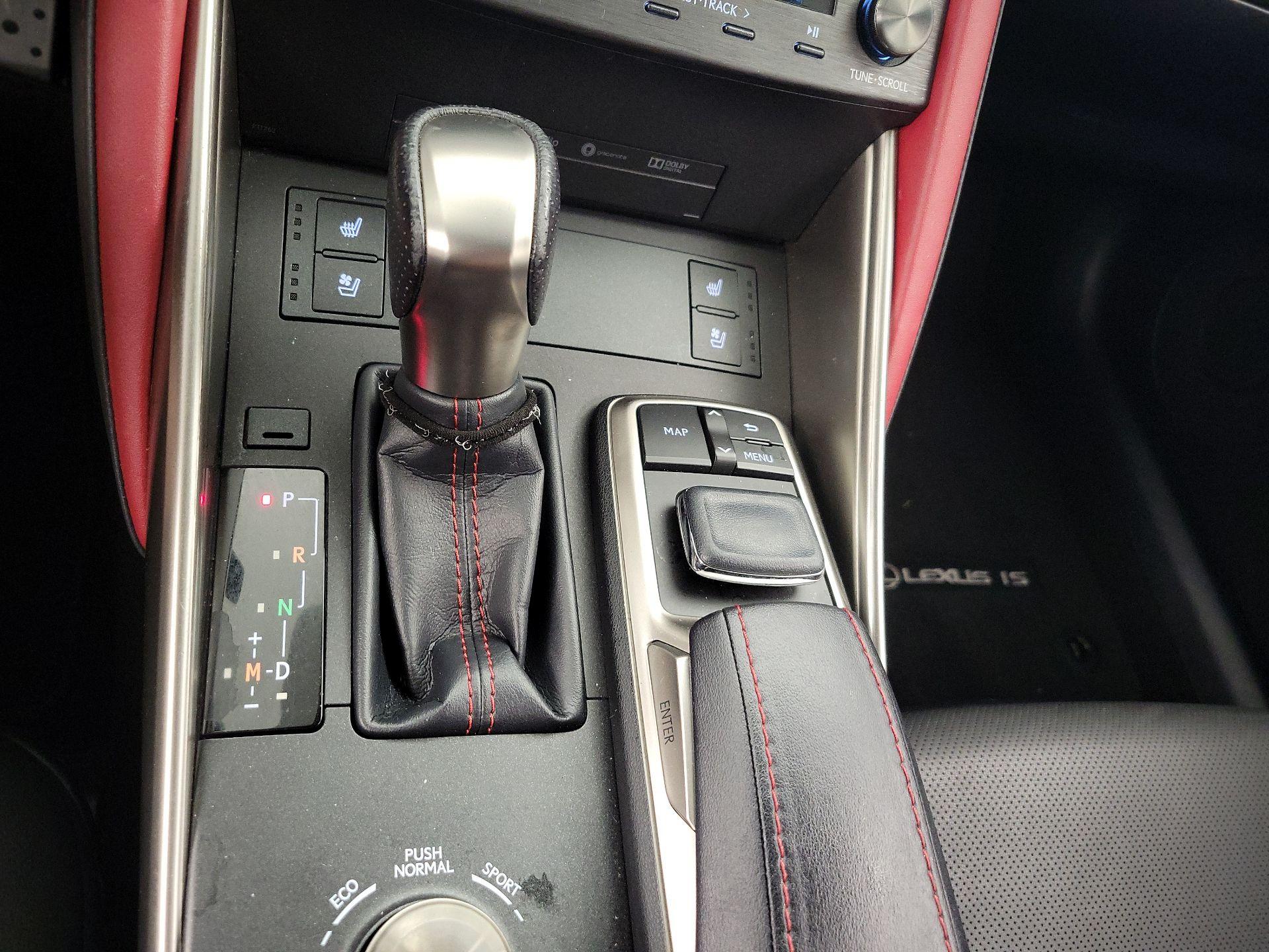 Thumbnail: 2019 Lexus IS - 18