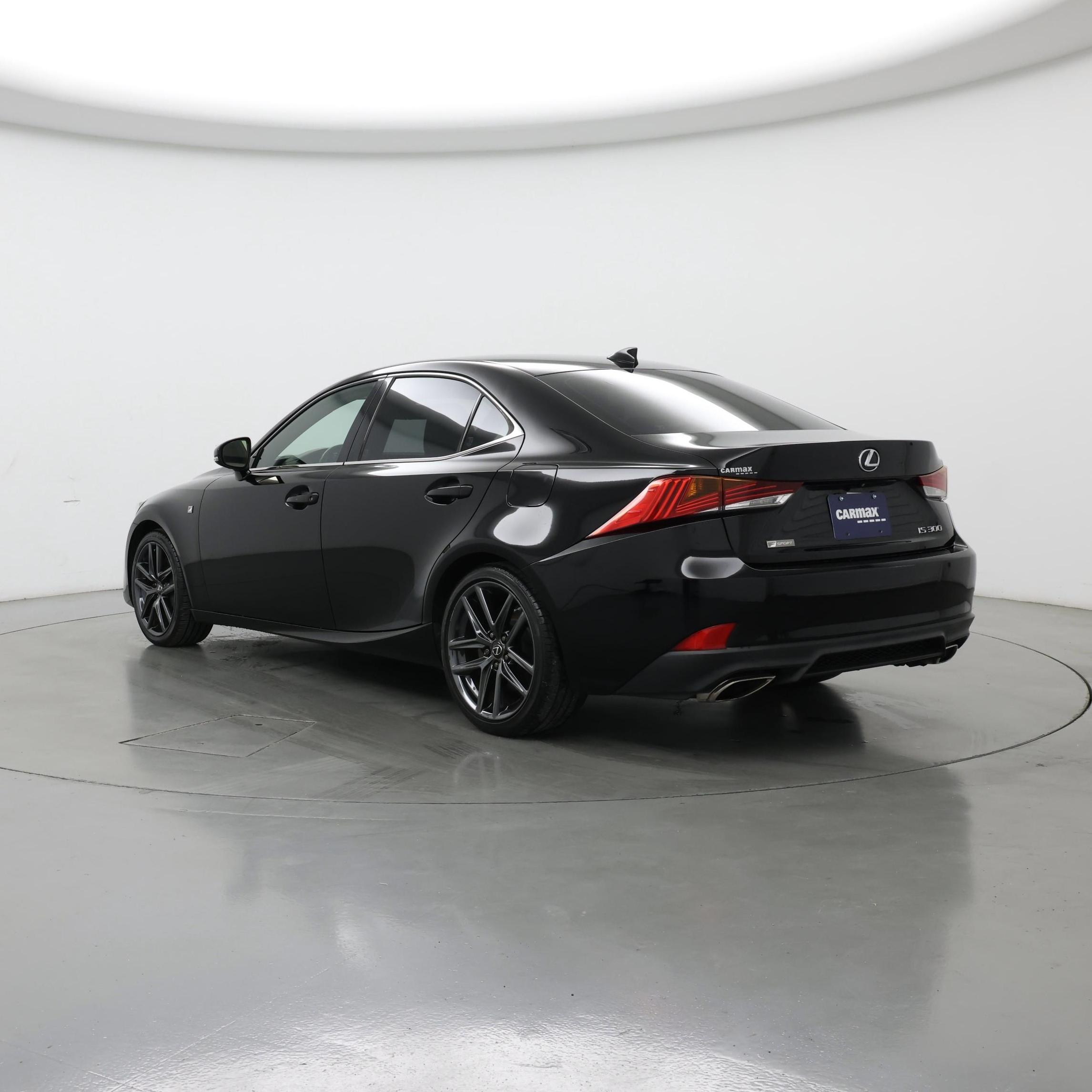 Thumbnail: 2019 Lexus IS - 2