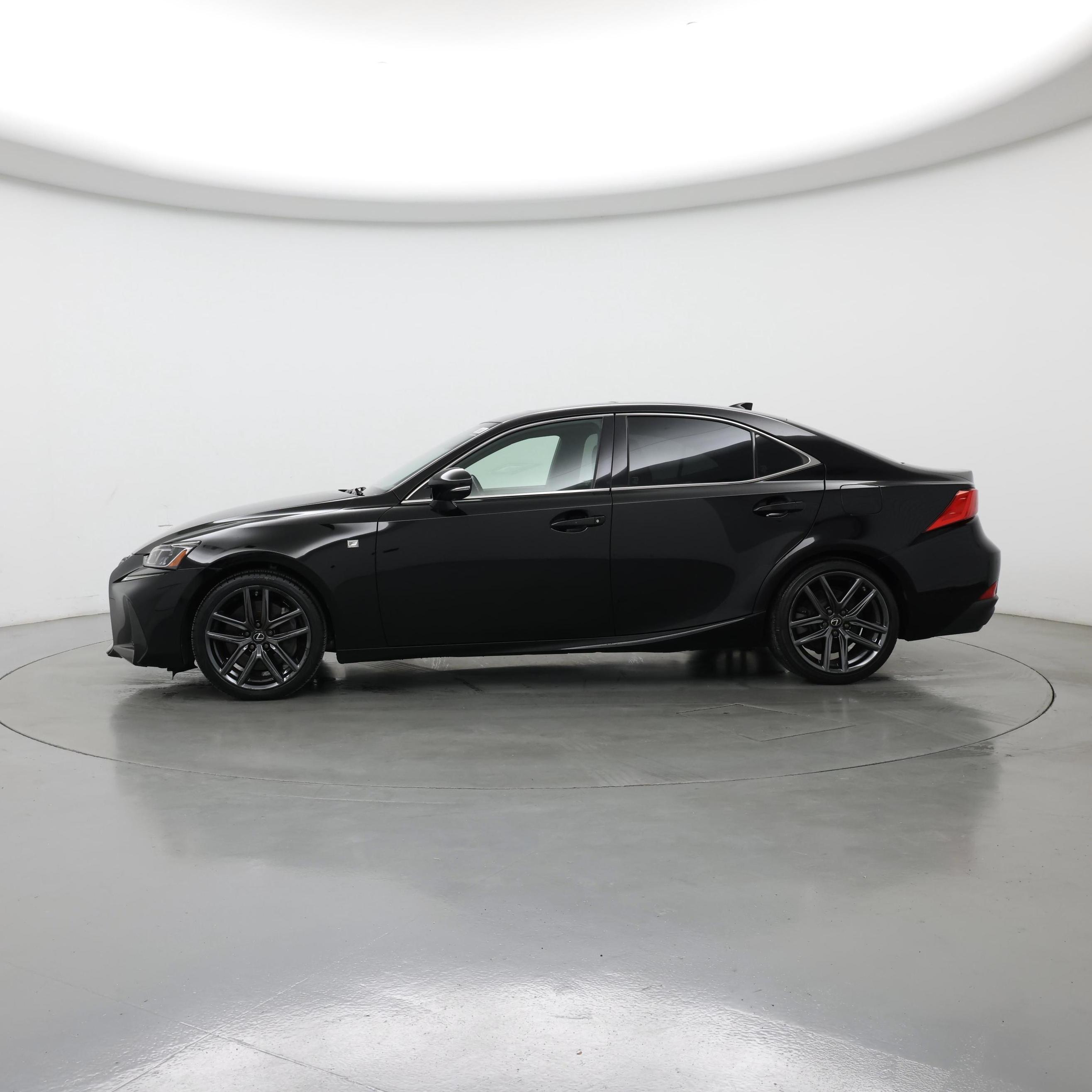 Thumbnail: 2019 Lexus IS - 3