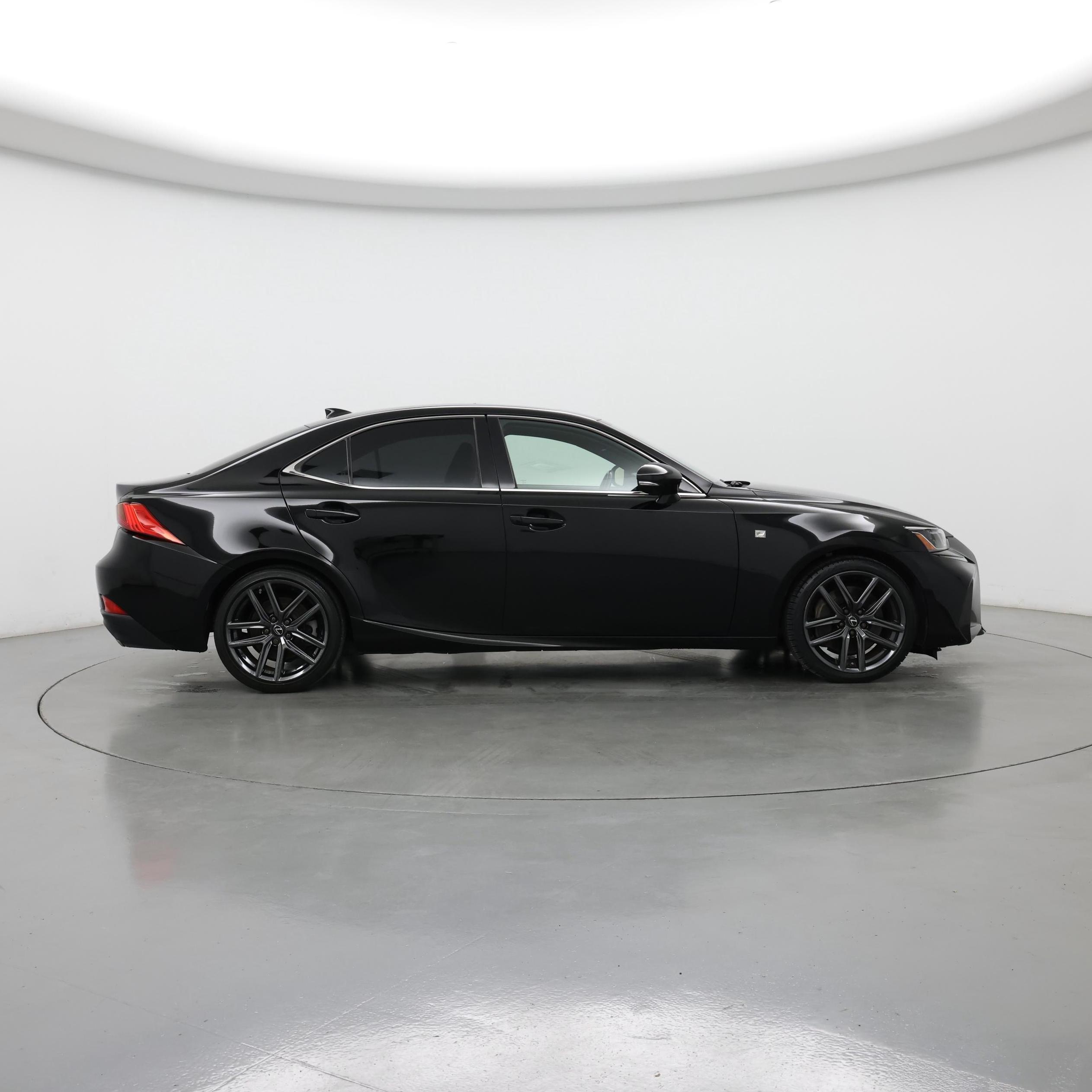 Thumbnail: 2019 Lexus IS - 7