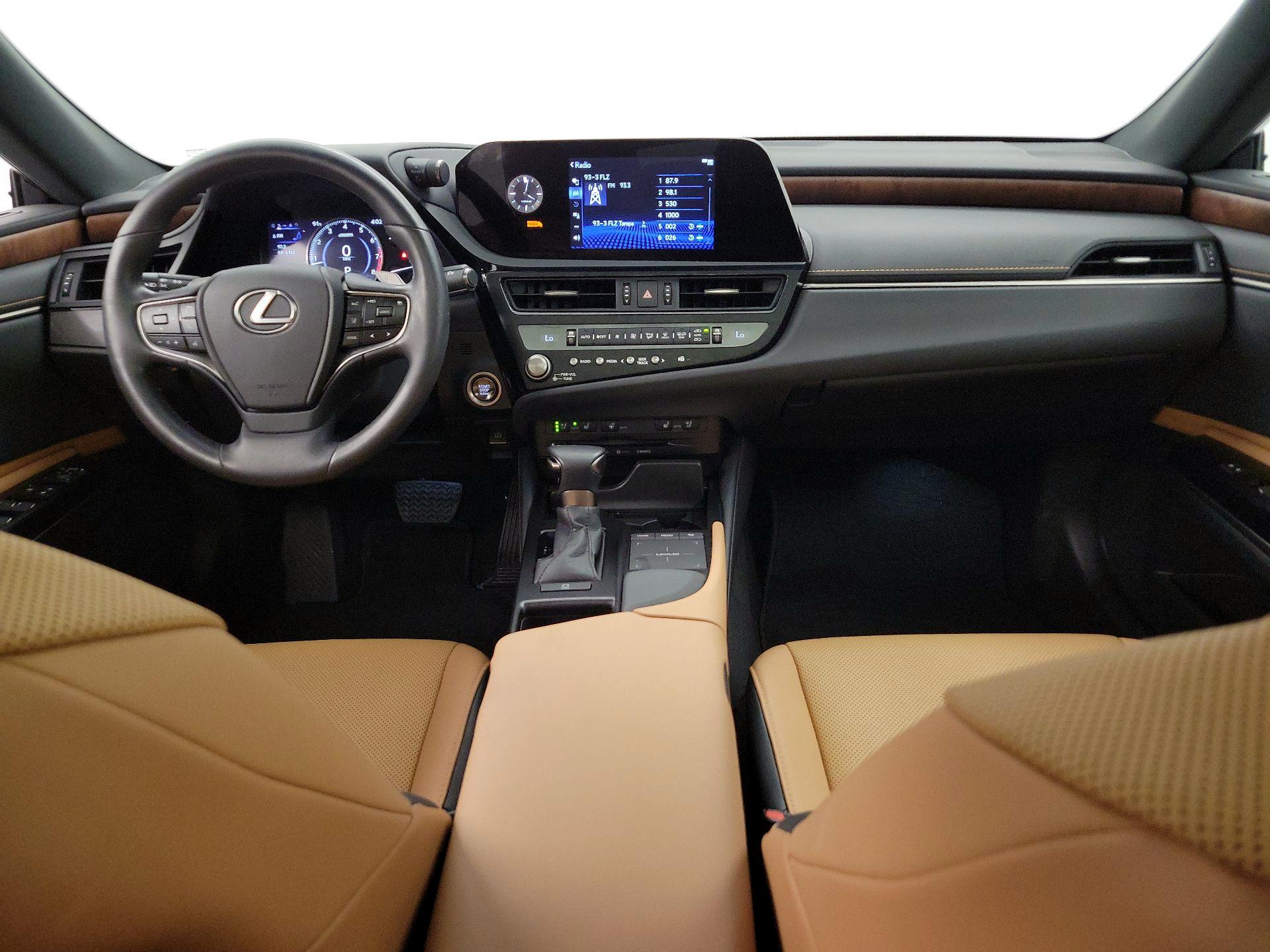 Thumbnail: 2022 Lexus ES - 9