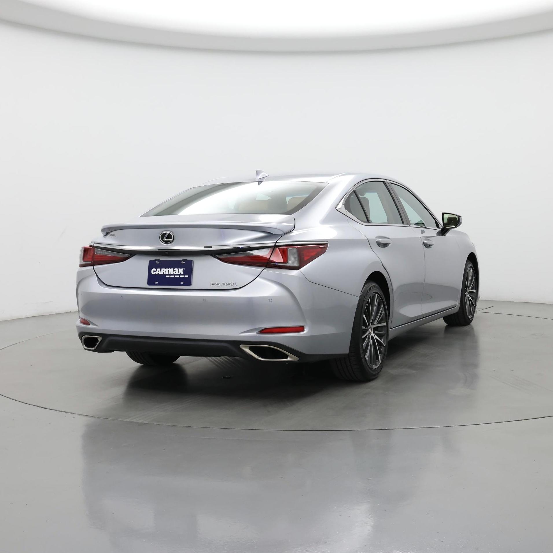 Thumbnail: 2022 Lexus ES - 8