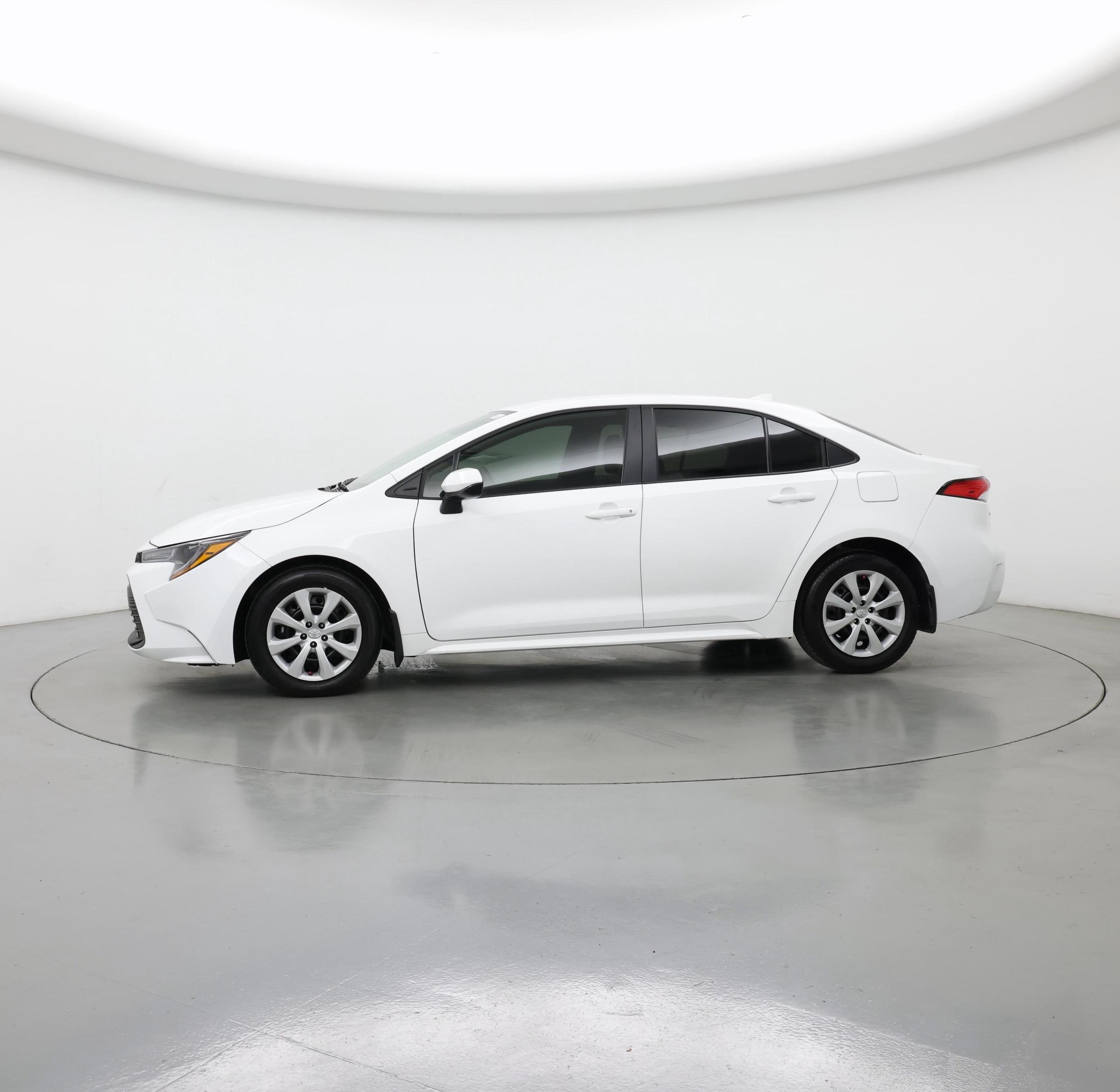Thumbnail: 2025 Toyota Corolla - 3
