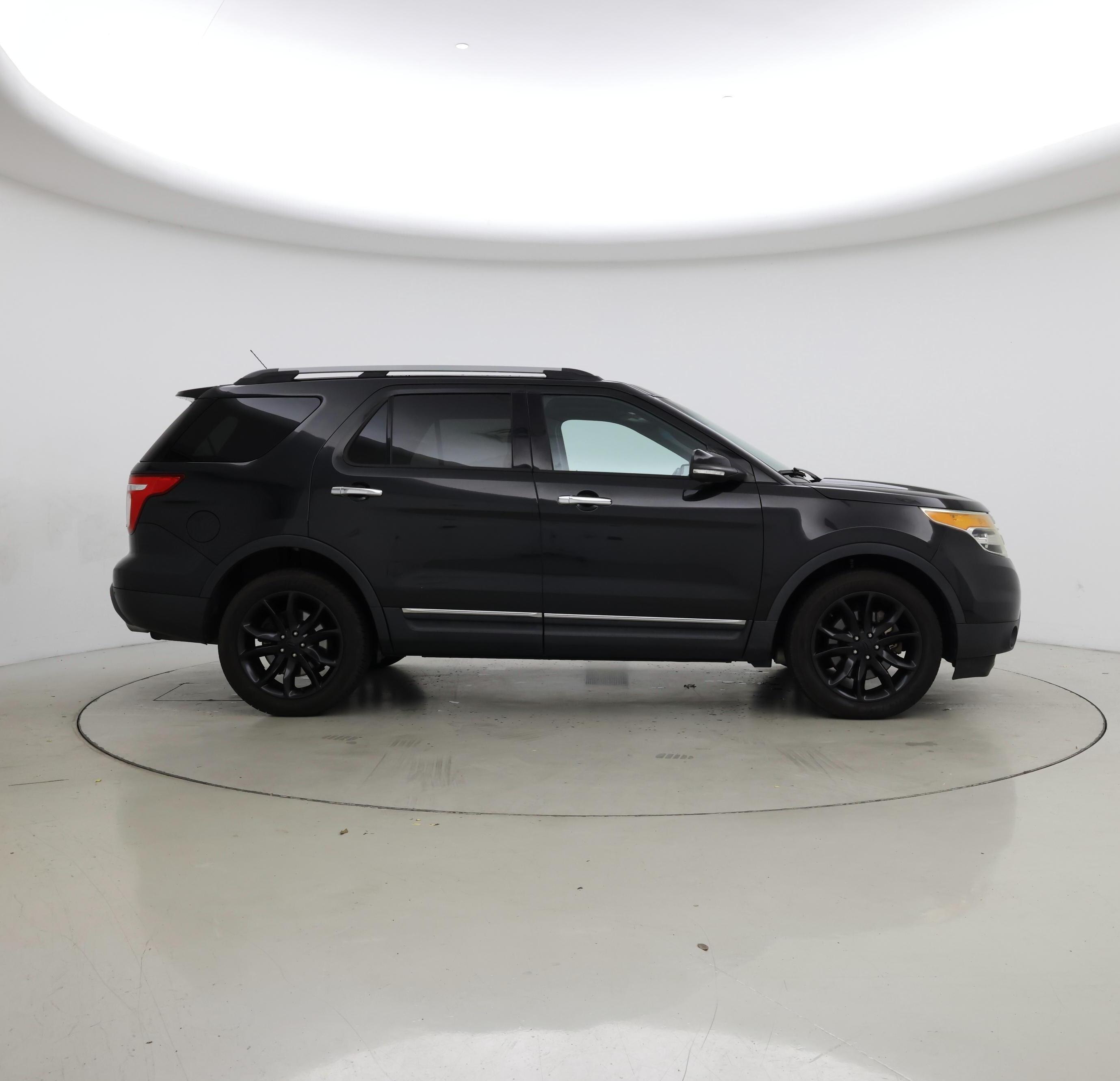 Thumbnail: 2015 Ford Explorer - 7