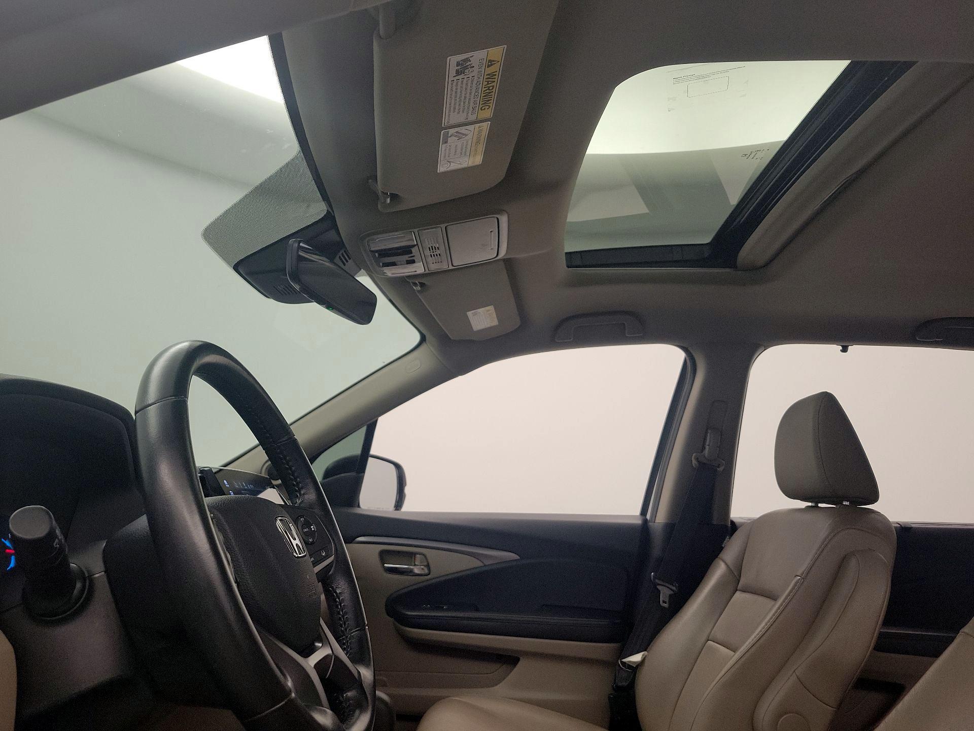 Thumbnail: 2020 Honda Pilot - 19