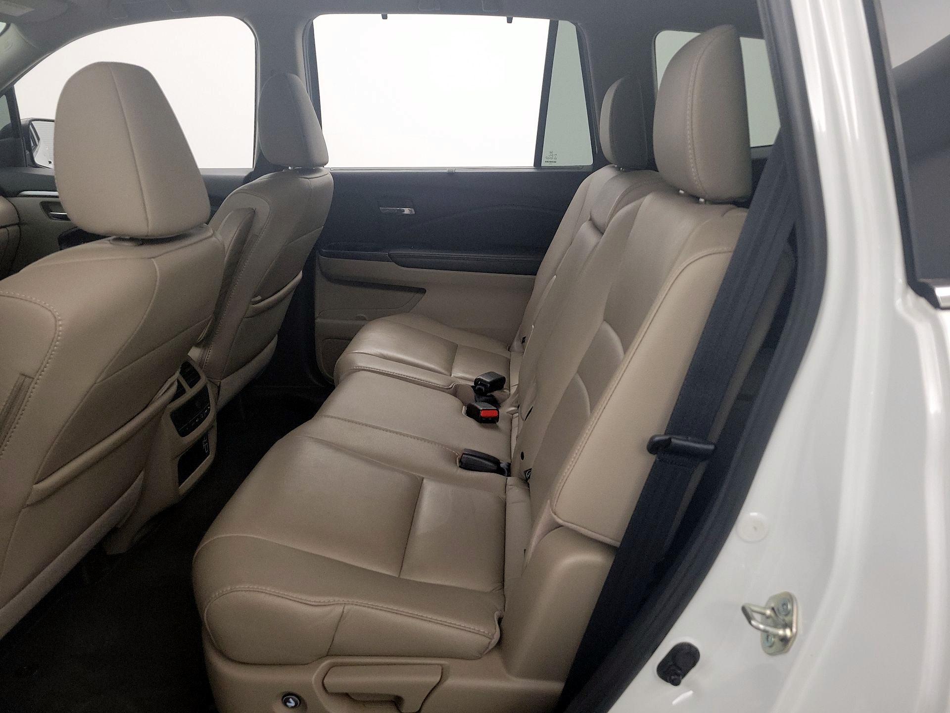 Thumbnail: 2020 Honda Pilot - 20