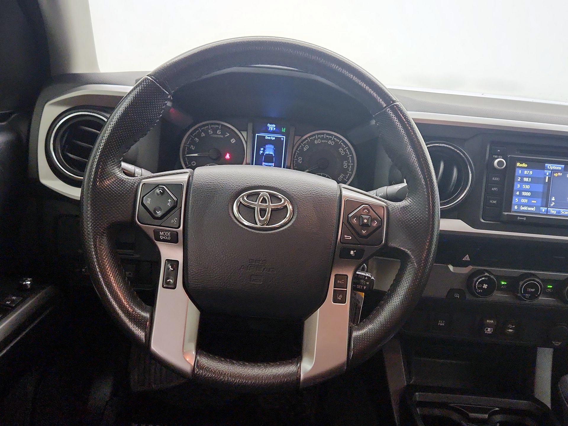 Thumbnail: 2018 Toyota Tacoma - 10