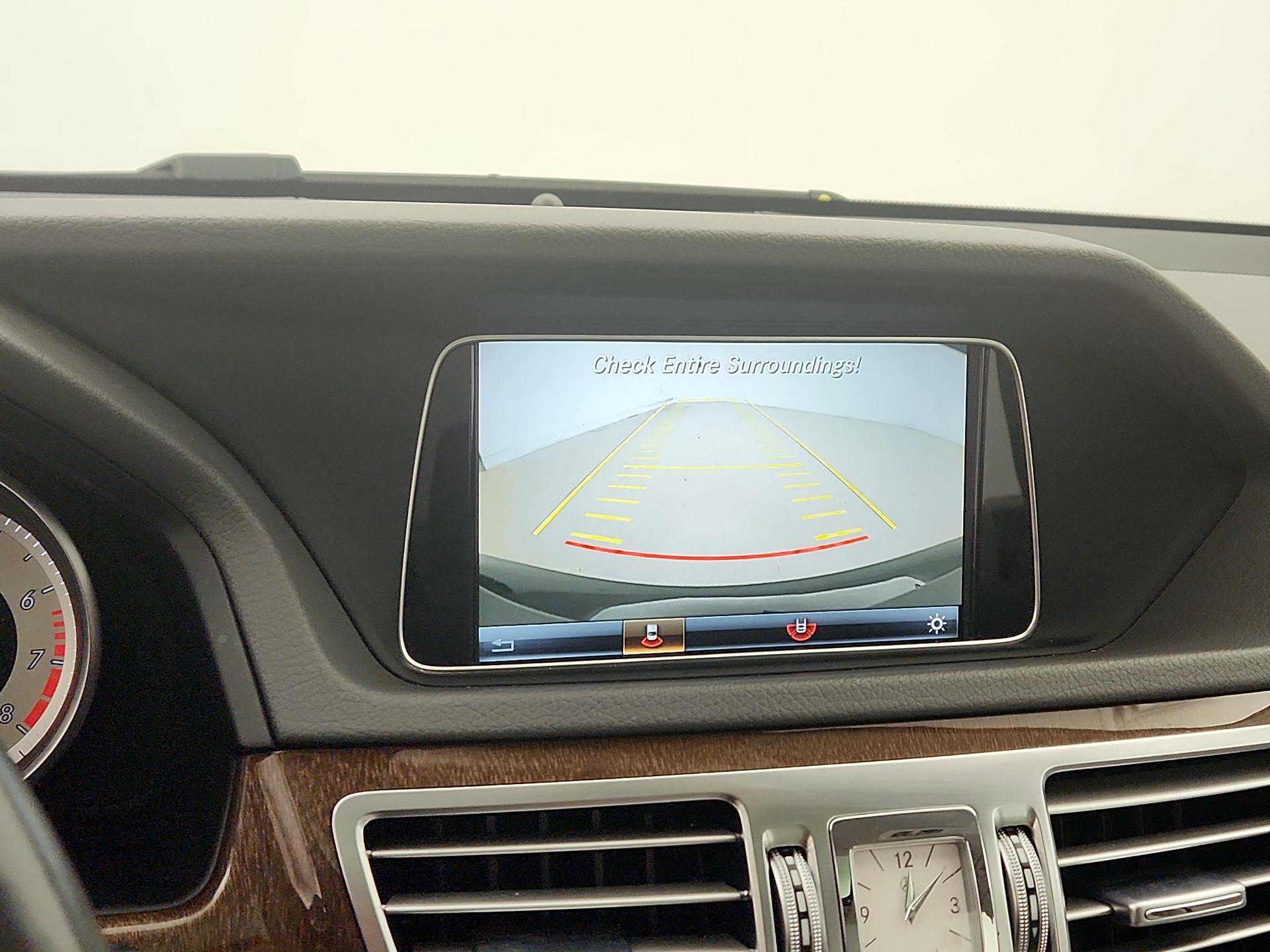 Thumbnail: 2016 Mercedes-Benz E-Class - 15