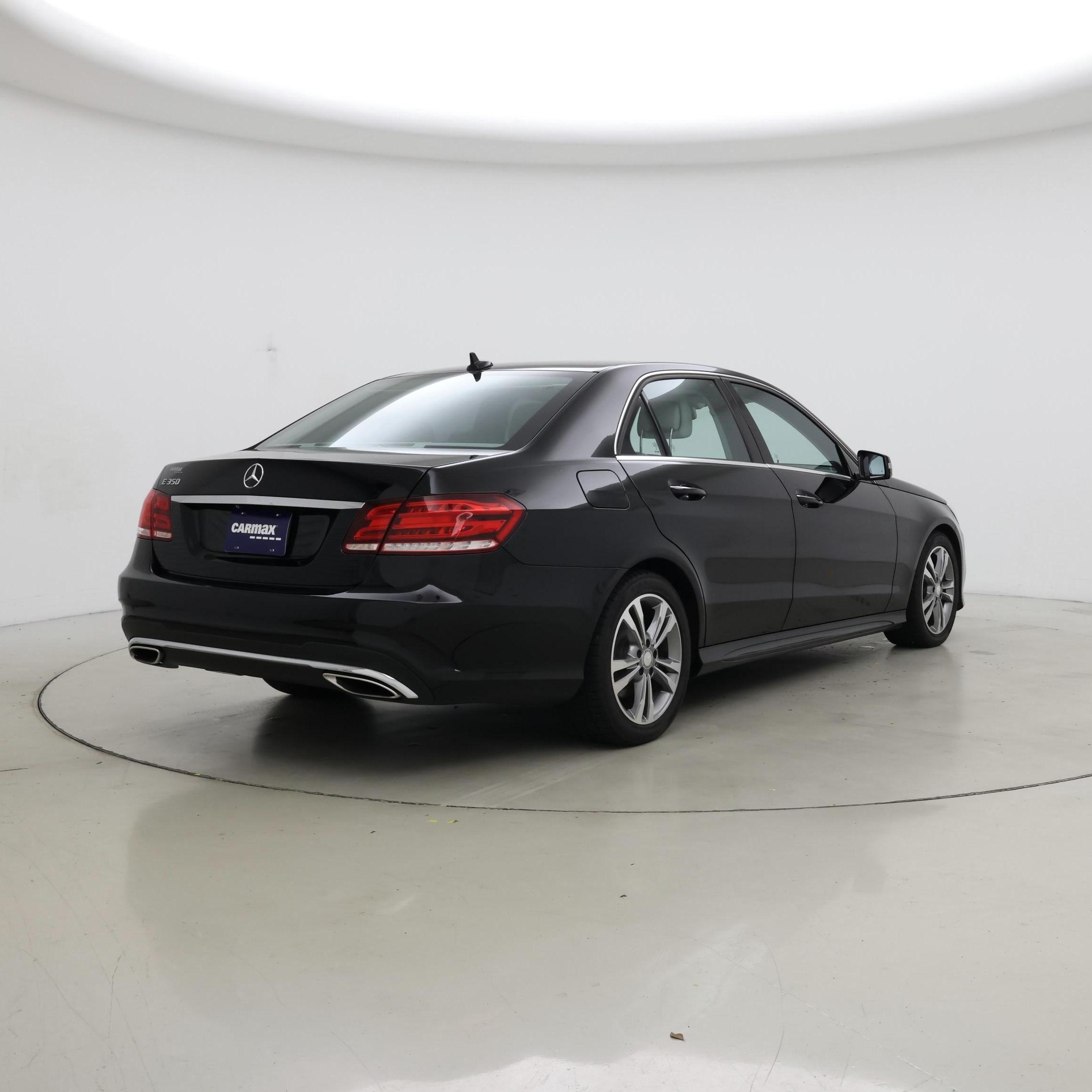 Thumbnail: 2016 Mercedes-Benz E-Class - 8