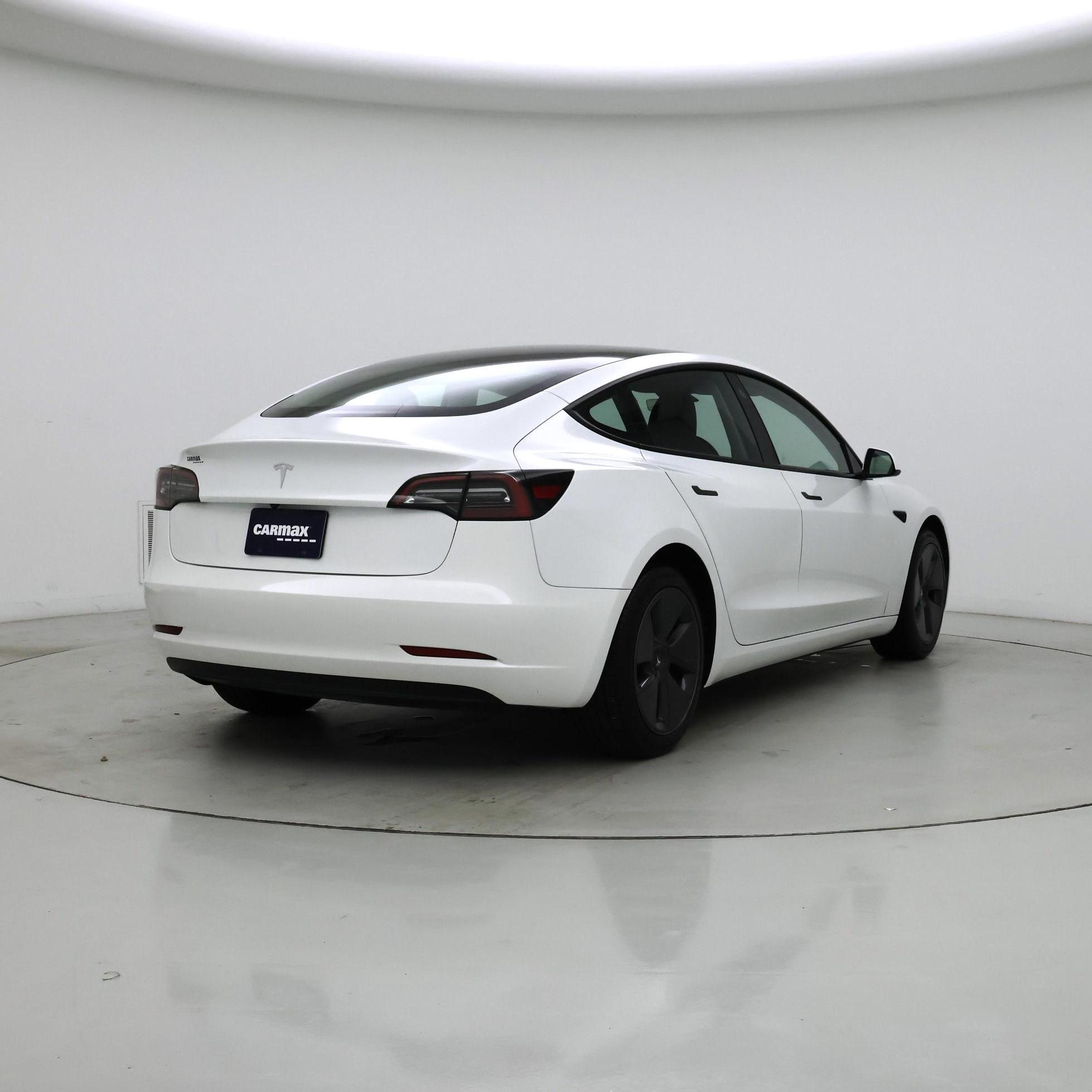 Thumbnail: 2023 Tesla Model 3 - 8