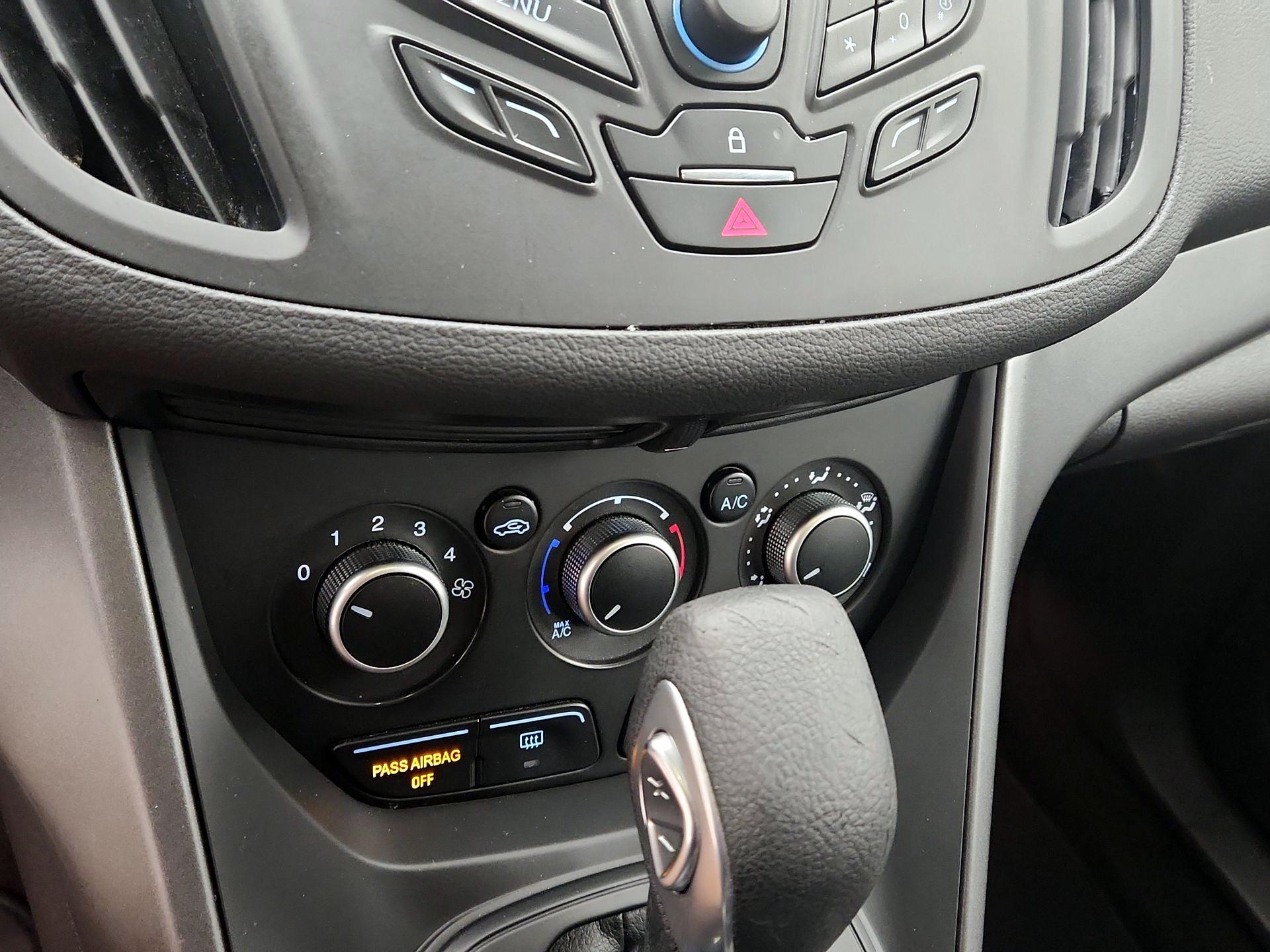 Thumbnail: 2016 Ford Escape - 16