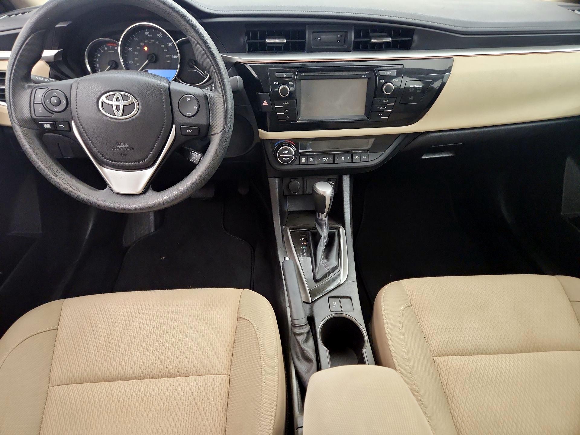 Thumbnail: 2015 Toyota Corolla - 9