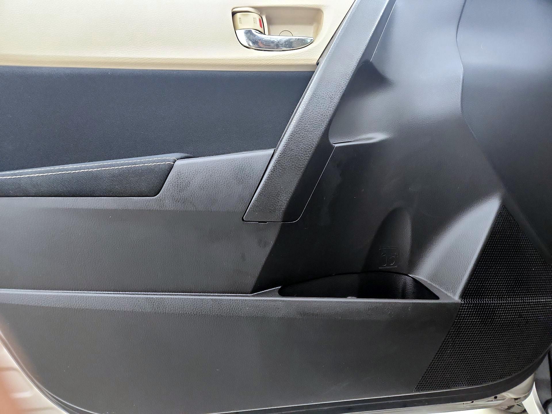 Thumbnail: 2015 Toyota Corolla - 12