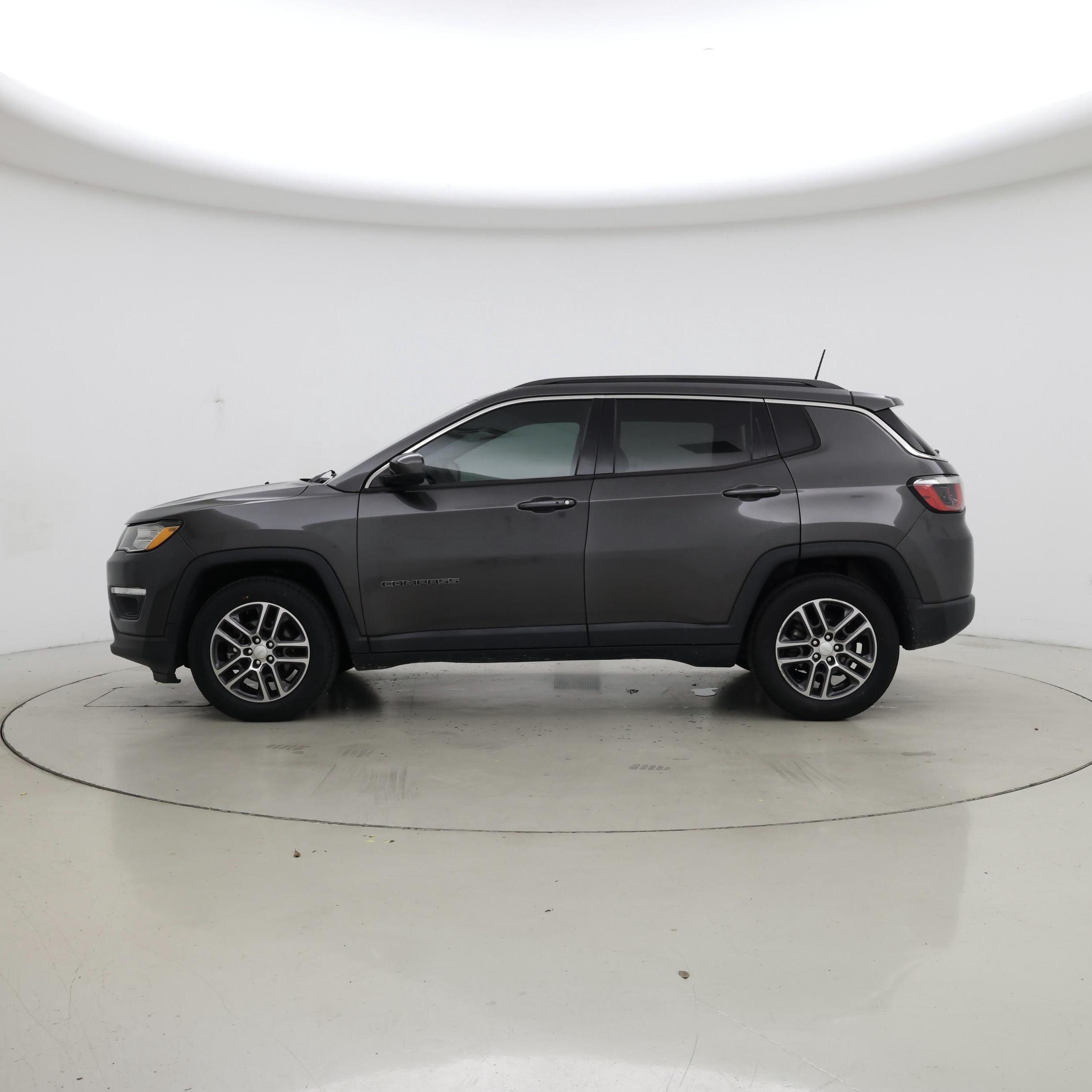 Thumbnail: 2017 Jeep Compass - 3