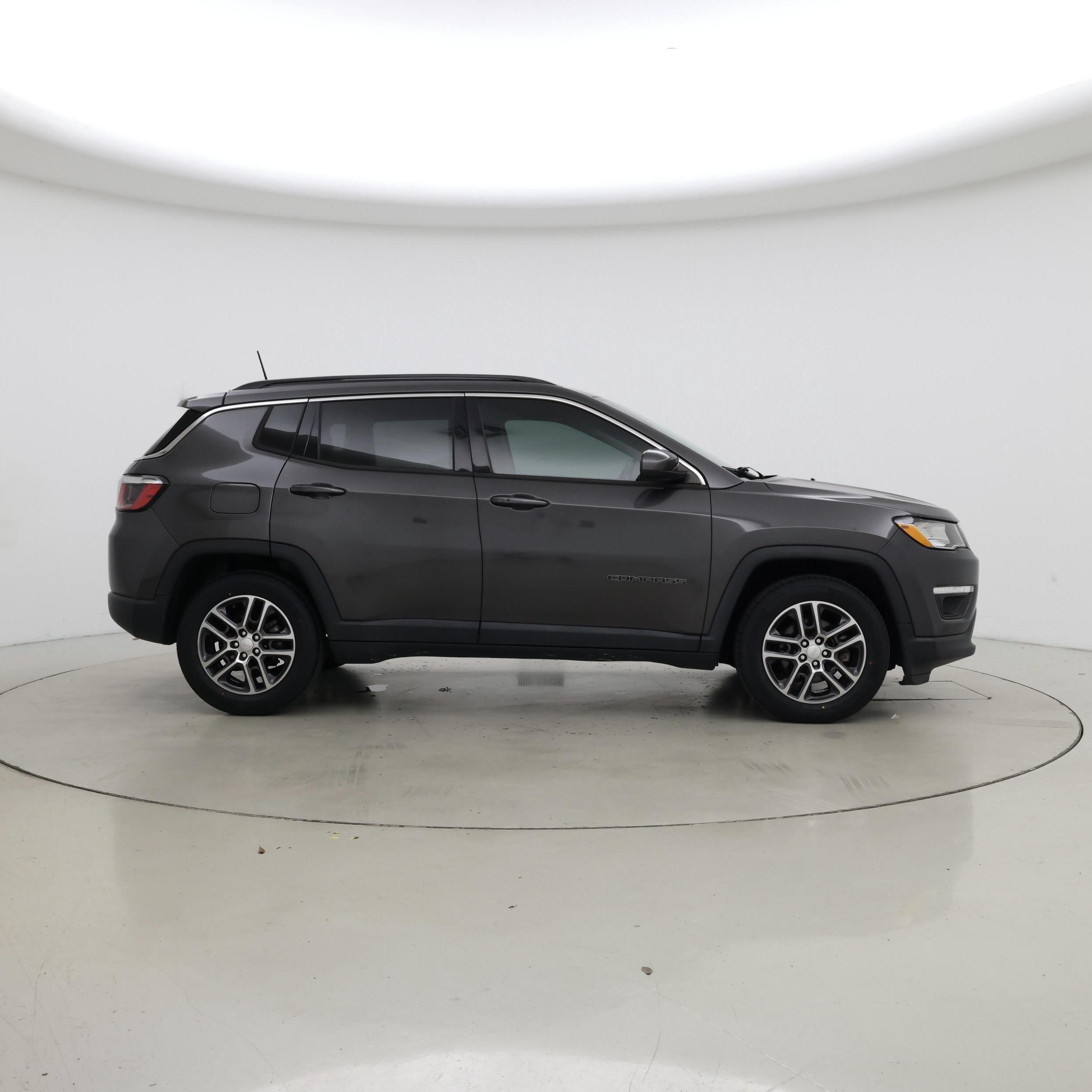 Thumbnail: 2017 Jeep Compass - 7
