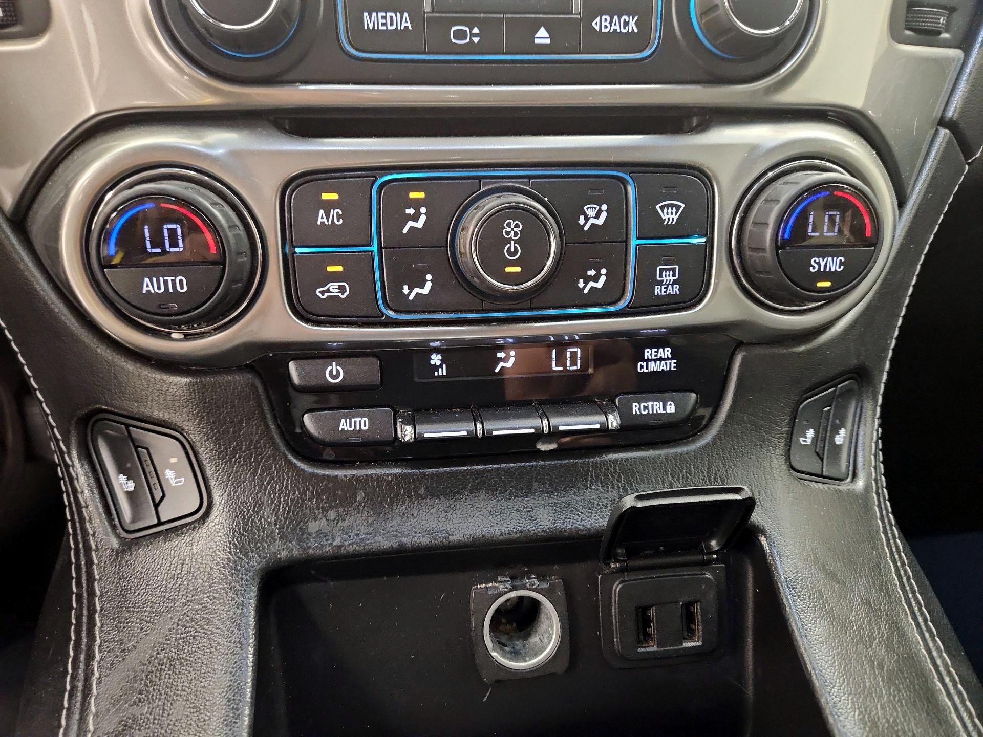 Thumbnail: 2018 Chevrolet Tahoe - 17