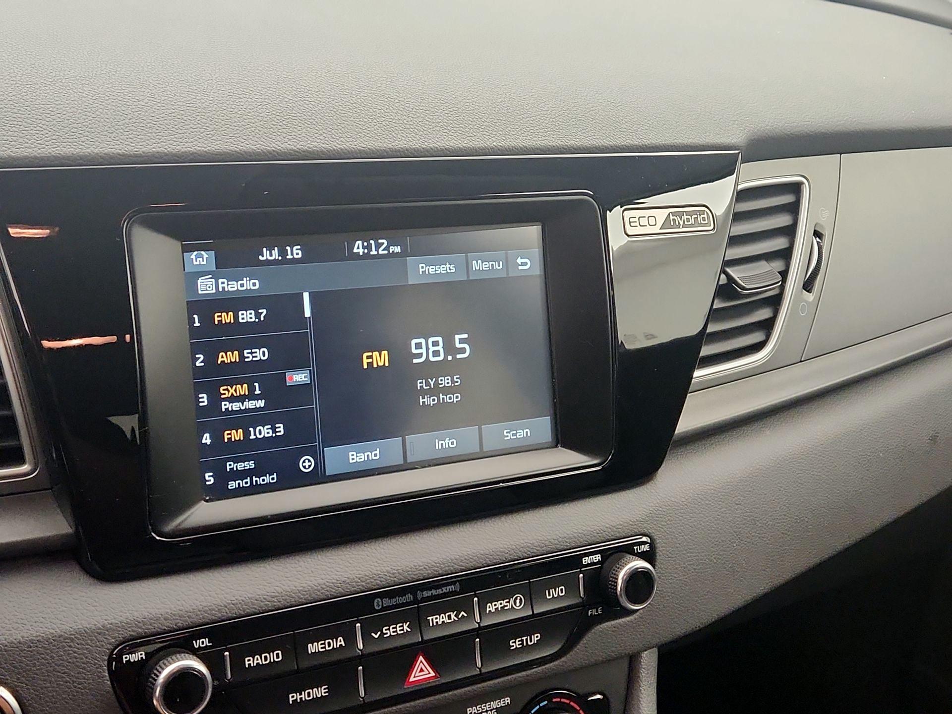 Thumbnail: 2018 Kia Niro - 15