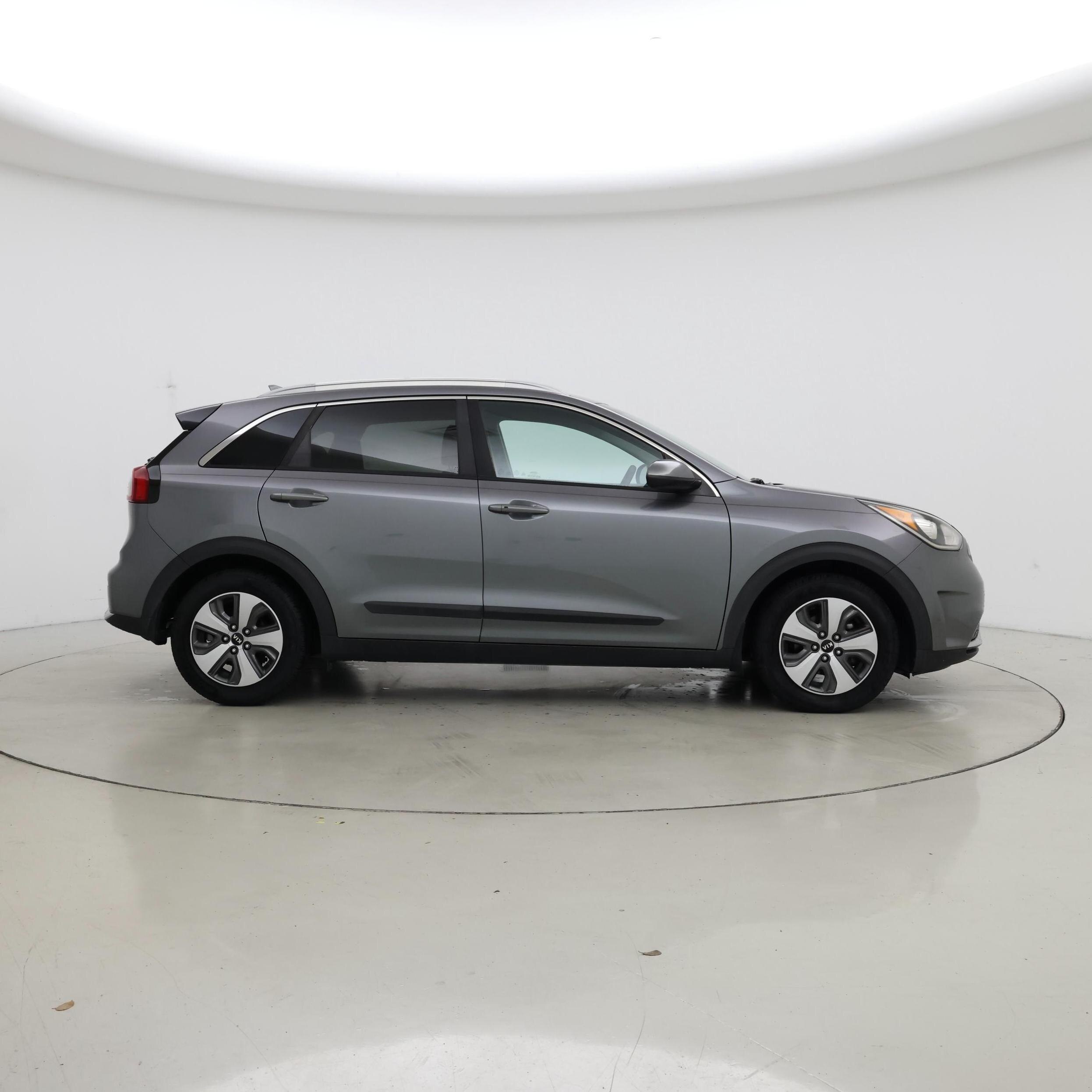 Thumbnail: 2018 Kia Niro - 7