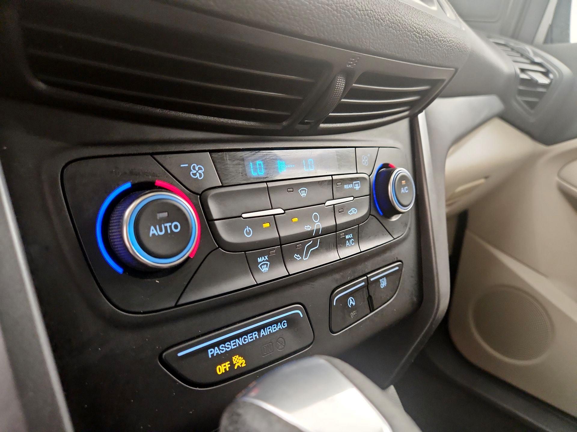 Thumbnail: 2017 Ford Escape - 16