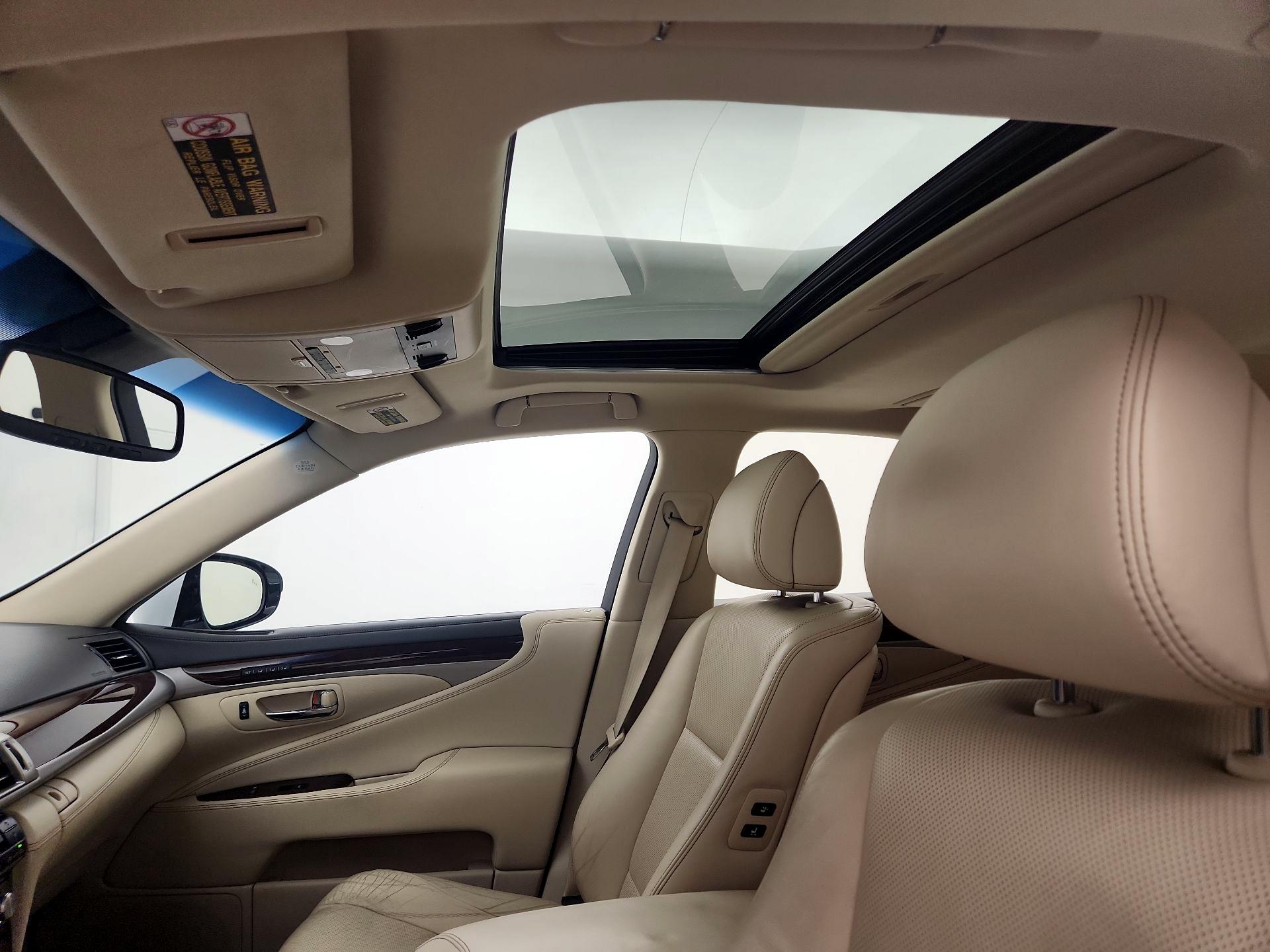 Thumbnail: 2014 Lexus LS - 20