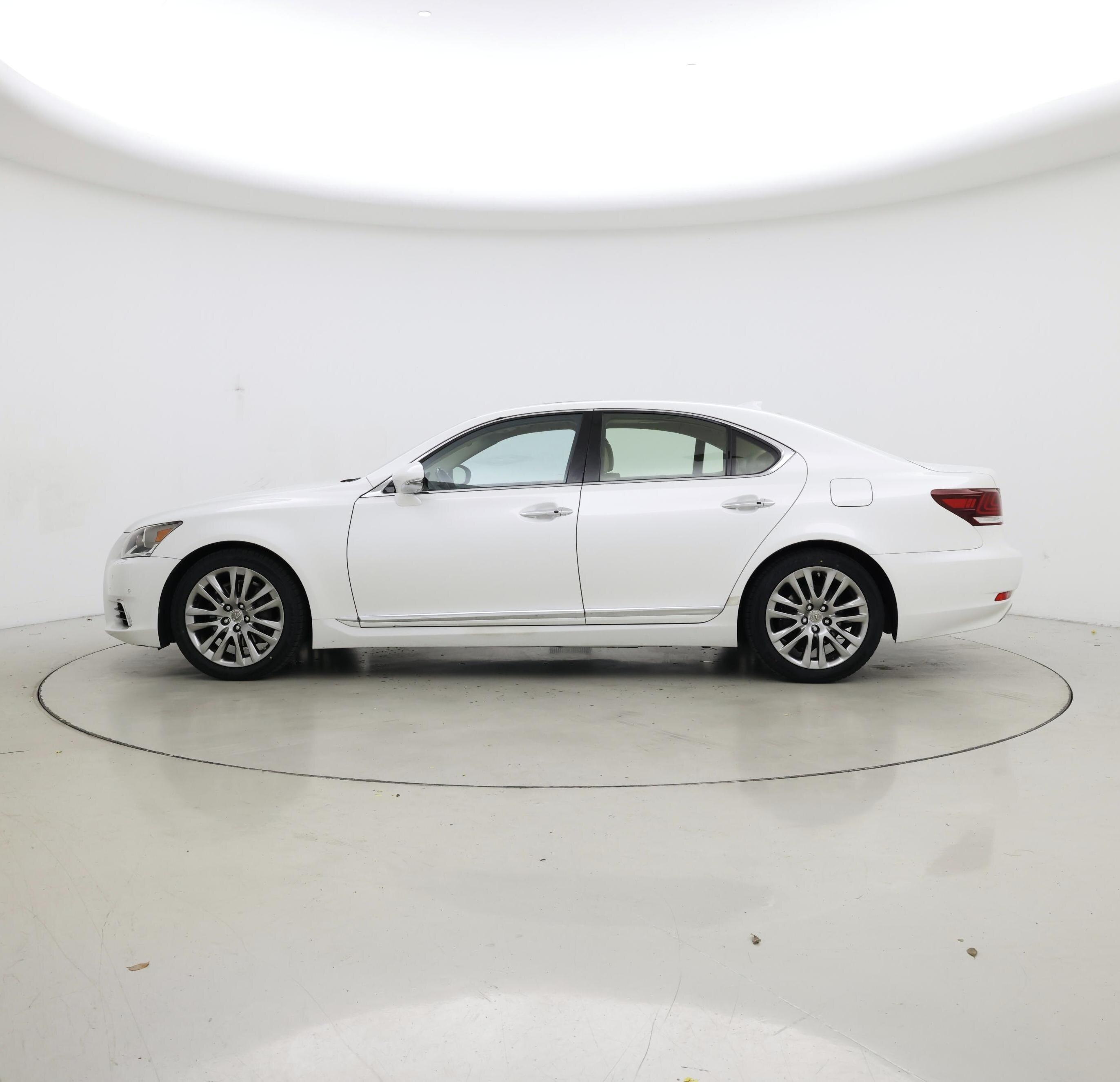 Thumbnail: 2014 Lexus LS - 3
