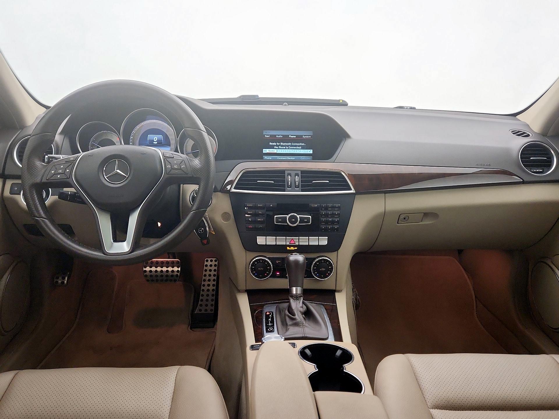 Thumbnail: 2014 Mercedes-Benz C-Class - 9