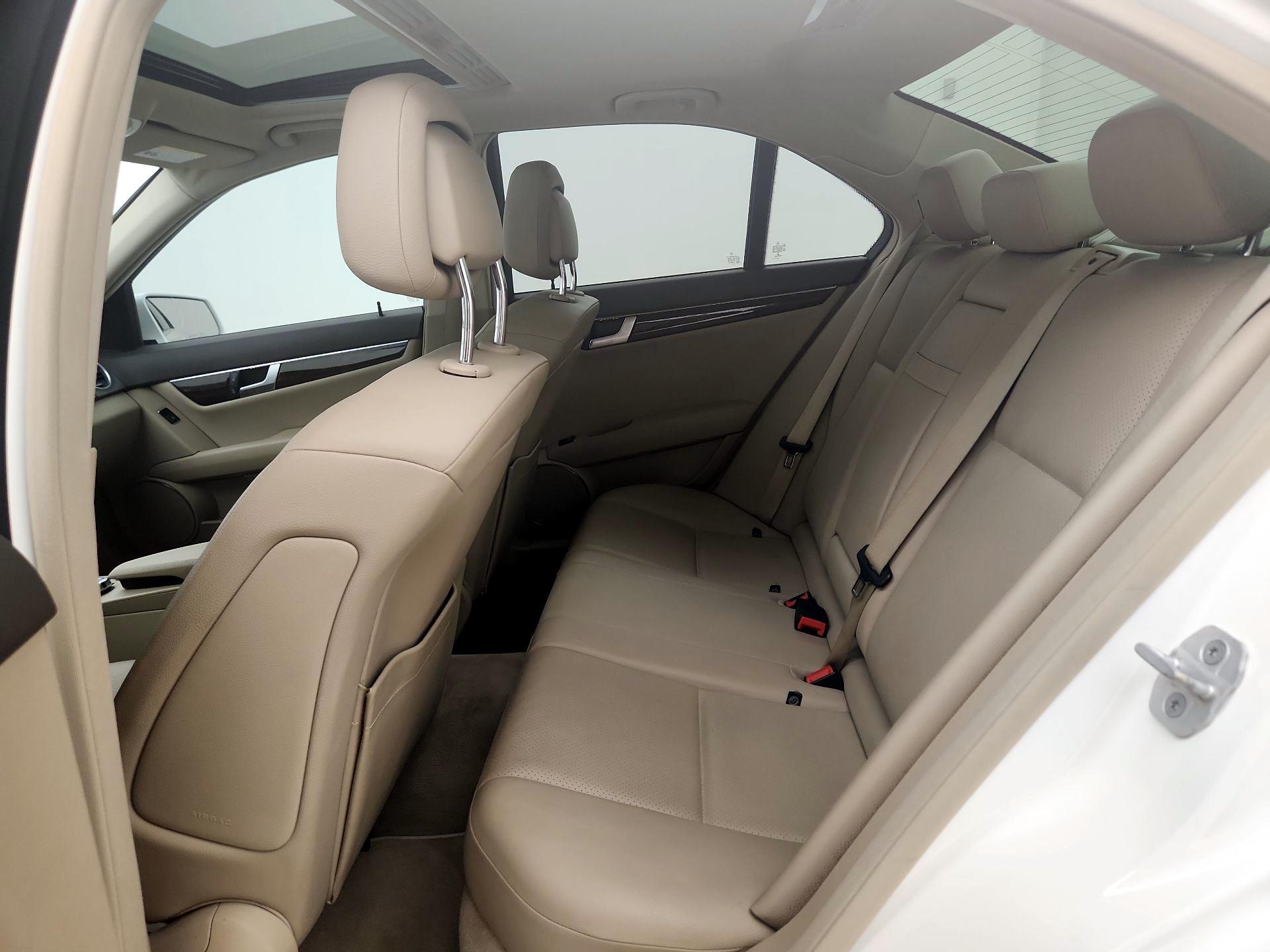 Thumbnail: 2014 Mercedes-Benz C-Class - 18
