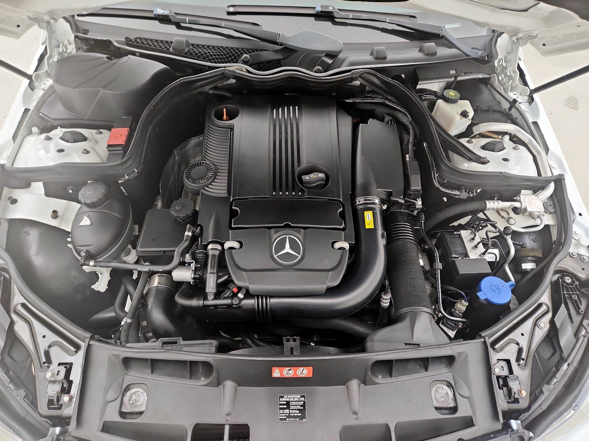 Thumbnail: 2014 Mercedes-Benz C-Class - 20