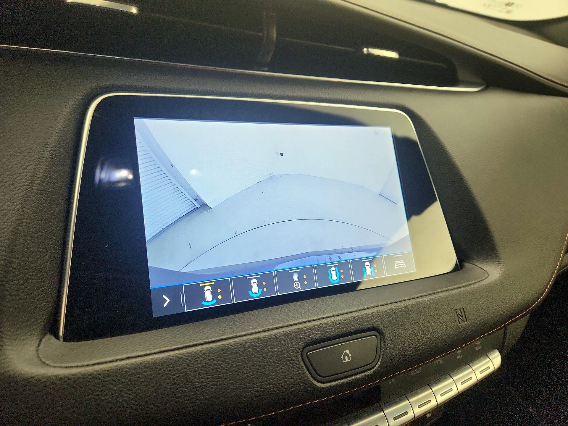 Thumbnail: 2019 Cadillac XT4 - 14