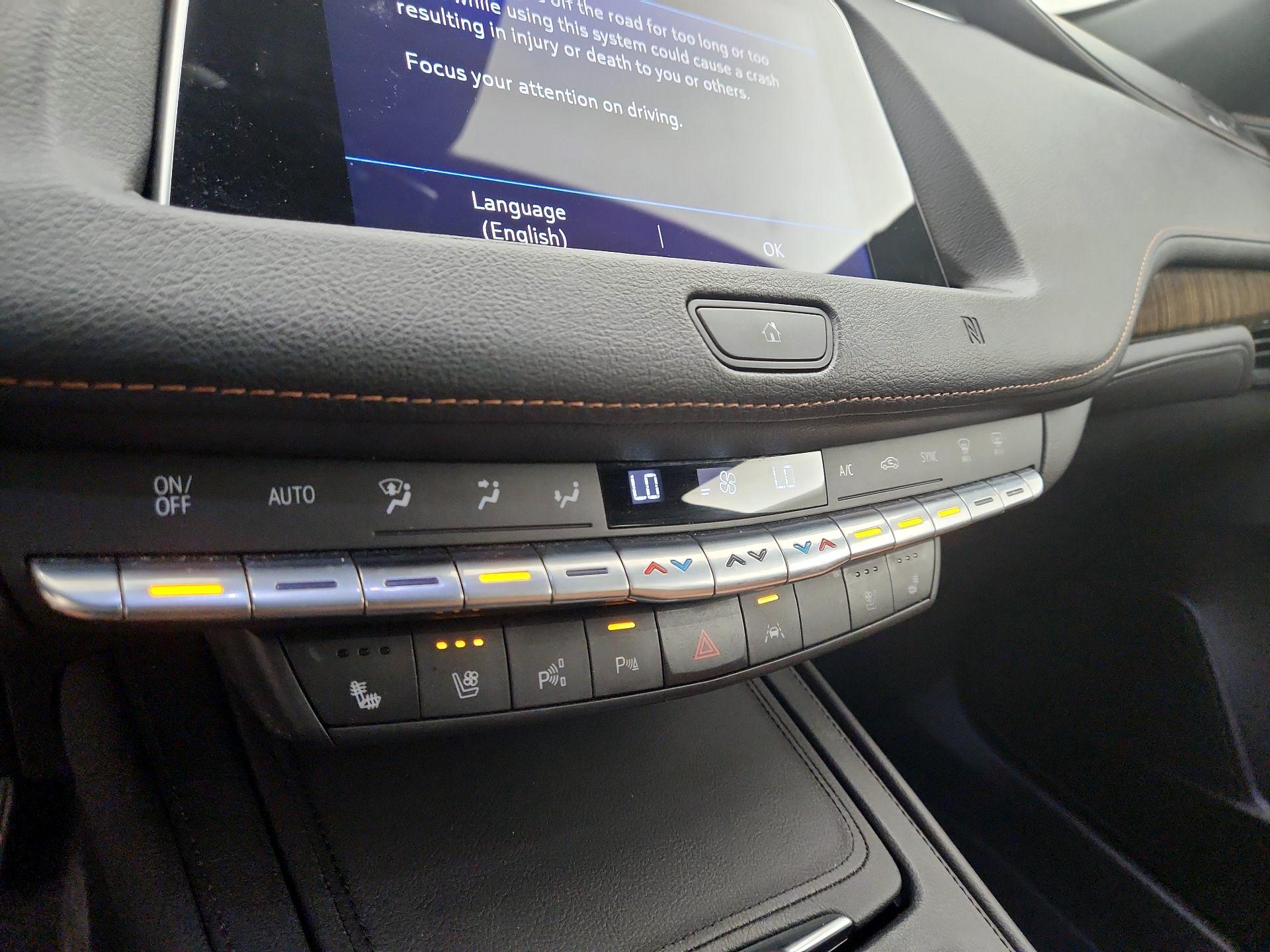 Thumbnail: 2019 Cadillac XT4 - 16