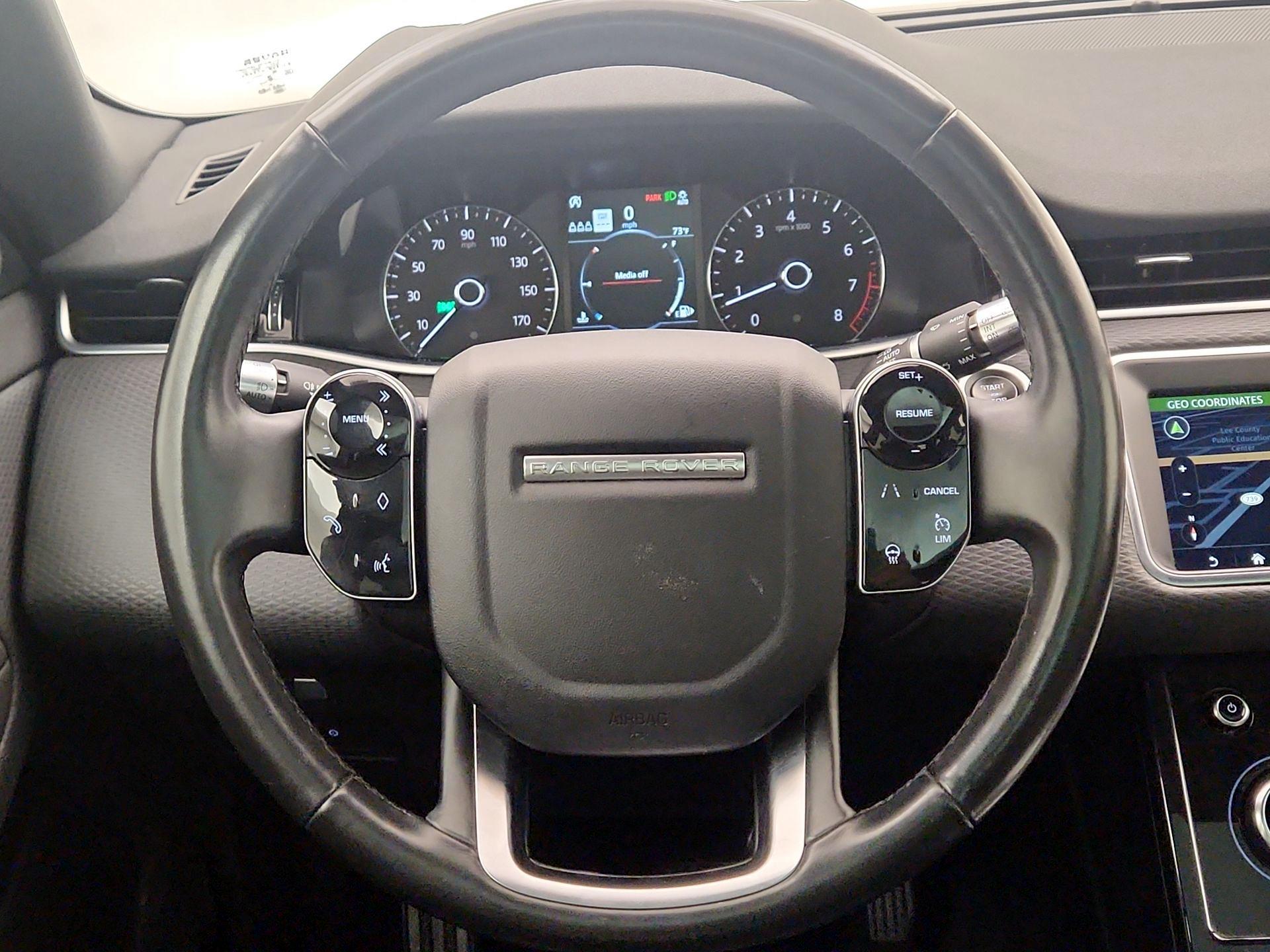 Thumbnail: 2020 Land Rover Range Rover Evoque - 10